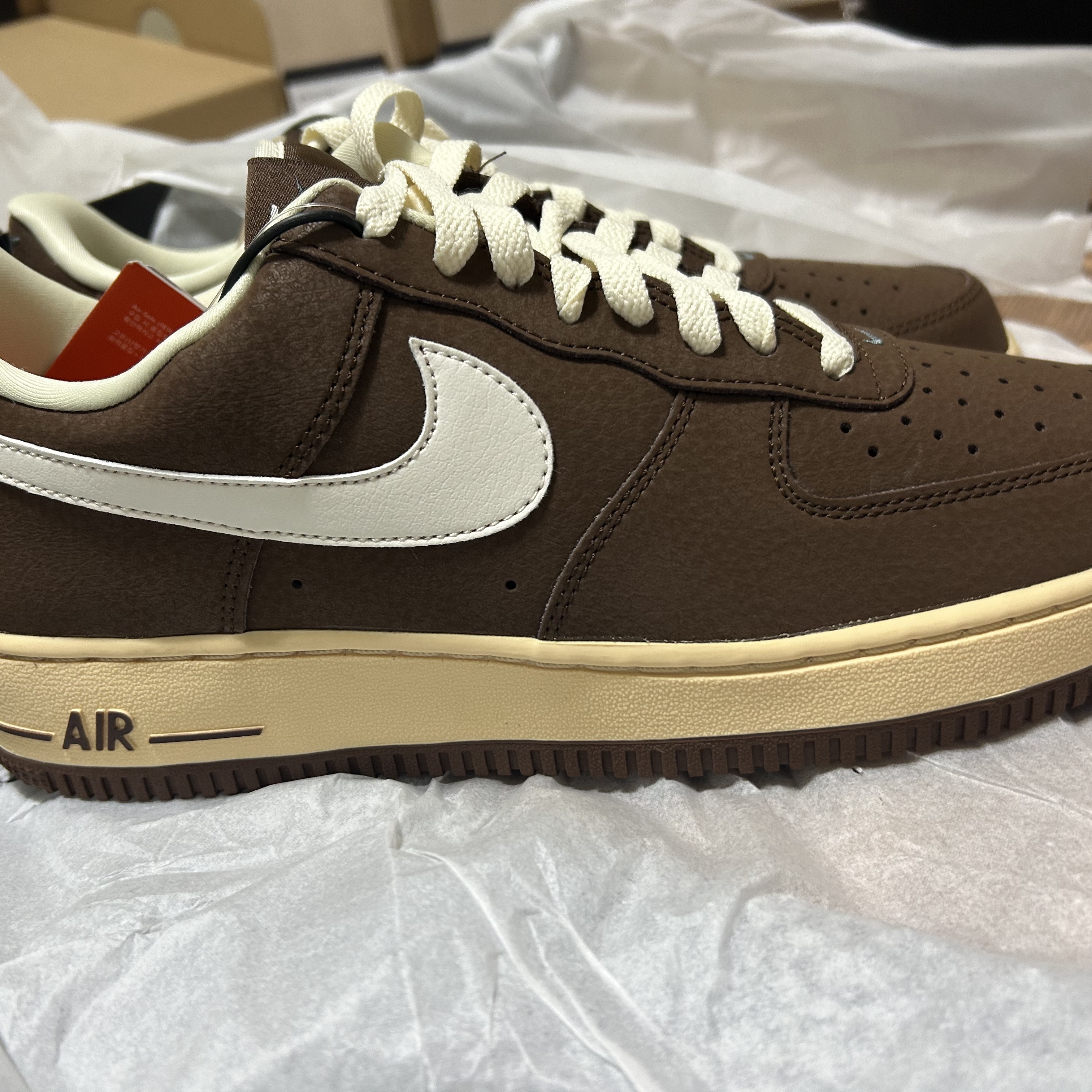 Nike Air Force 1 '07 Cacao Wow Coconut Milk 착용 스타일 - 1