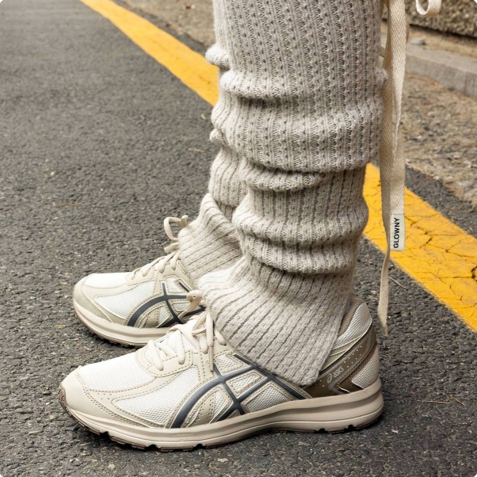 Asics Jog 100 S SMU Light Grey - 2E Wide 착용 스타일