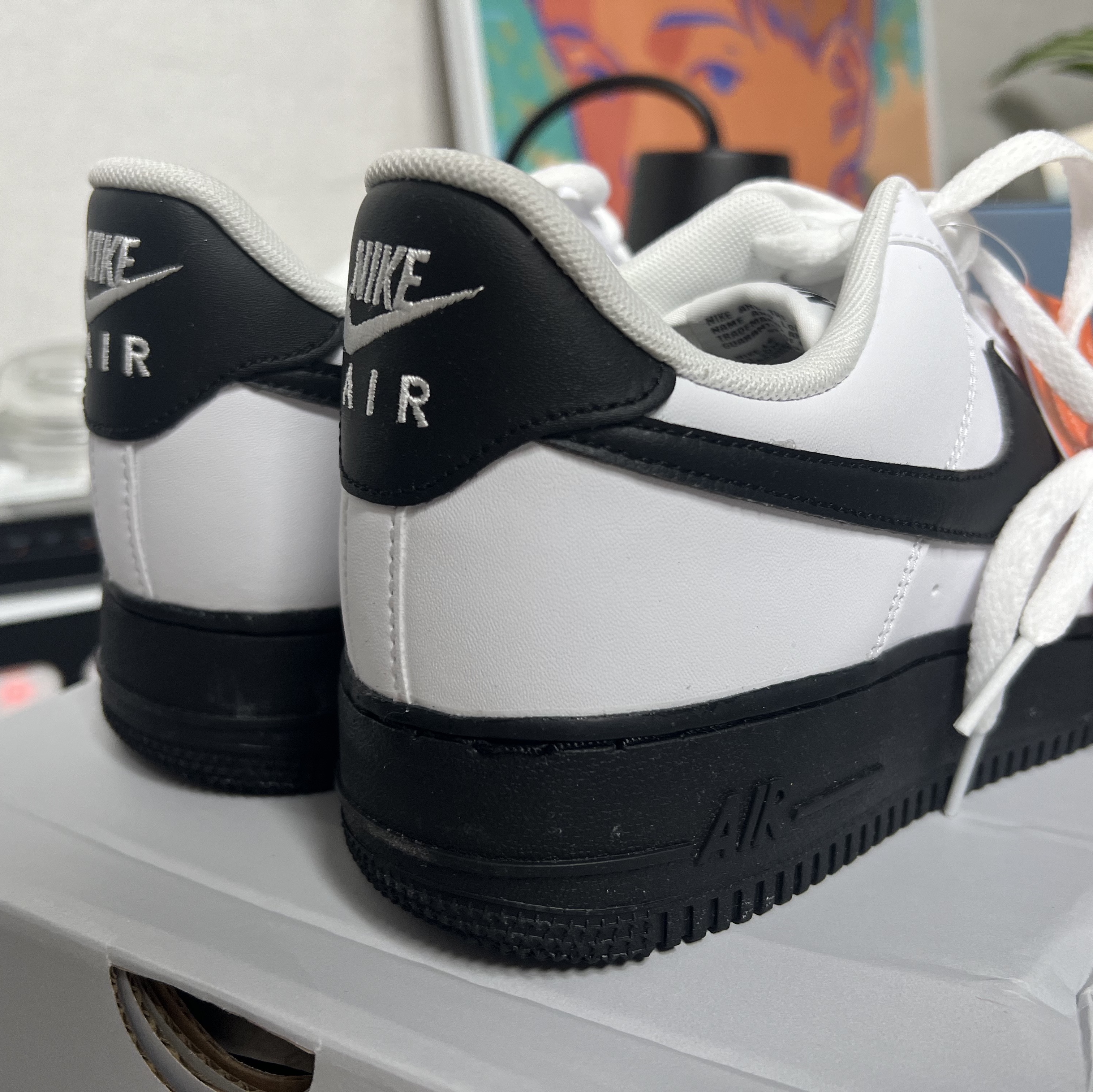 Nike Air Force 1 Low White Black Midsole 착용 스타일 - 3