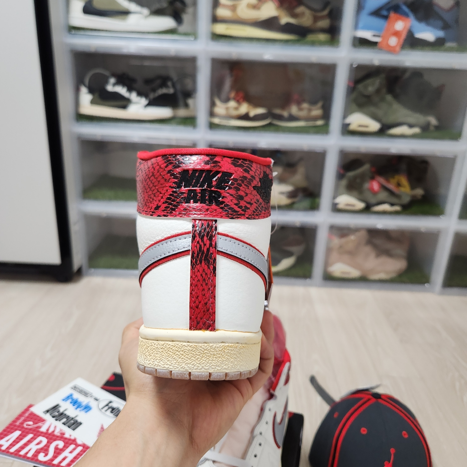 Jordan x Awake NY Air Ship PE SP Sail University Red 착용 스타일 - 2