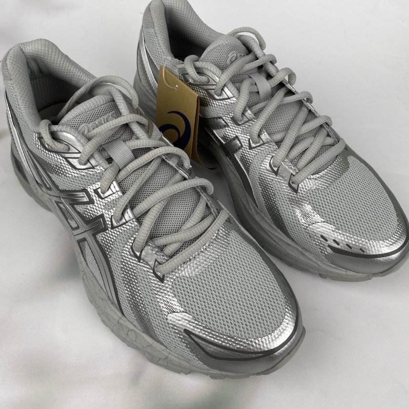 (W) Asics Gel-Flux 4 CN Gray Silver 착용 스타일 - 1