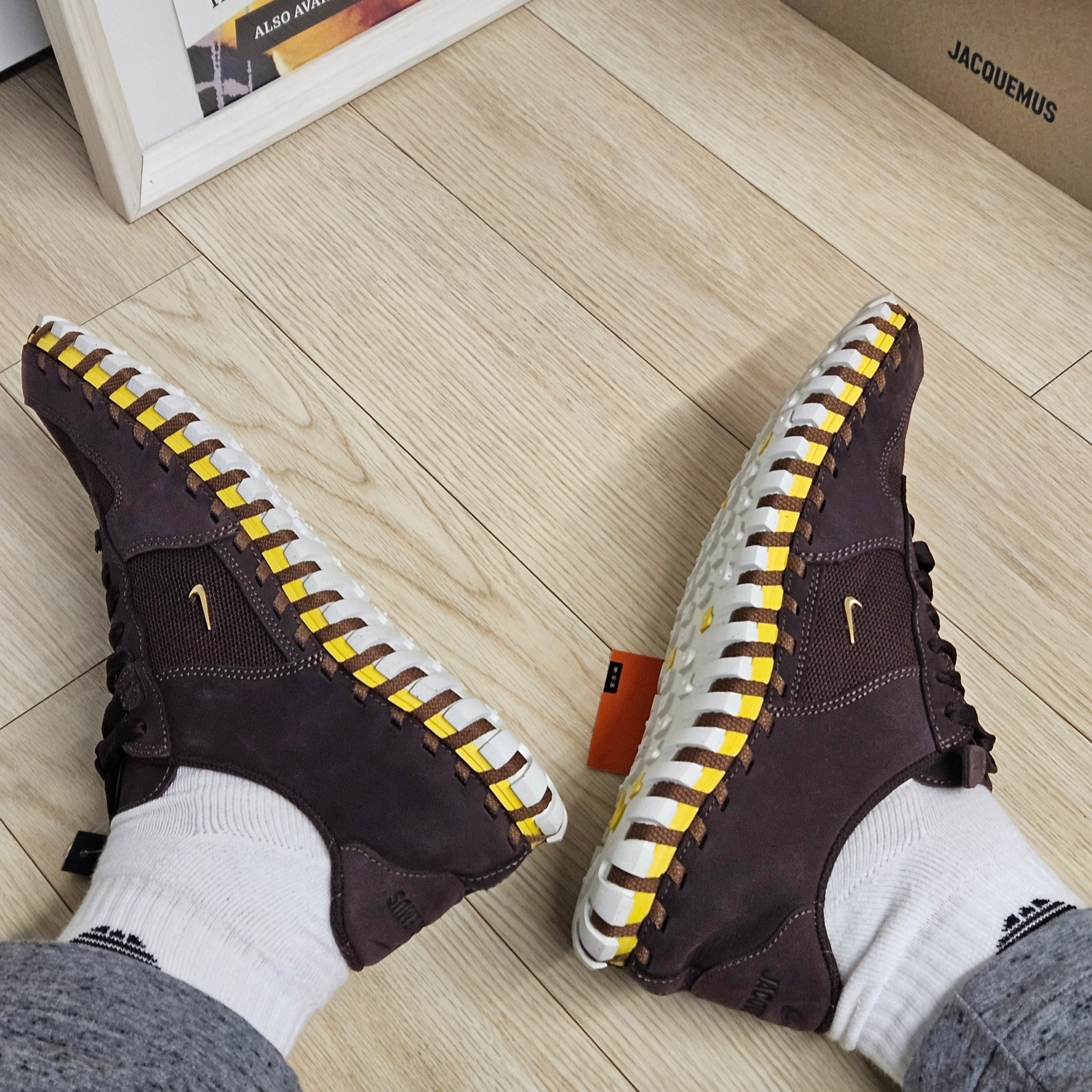 Nike x Jacquemus J Force 1 Low LX SP Earth 착용 스타일 - 1