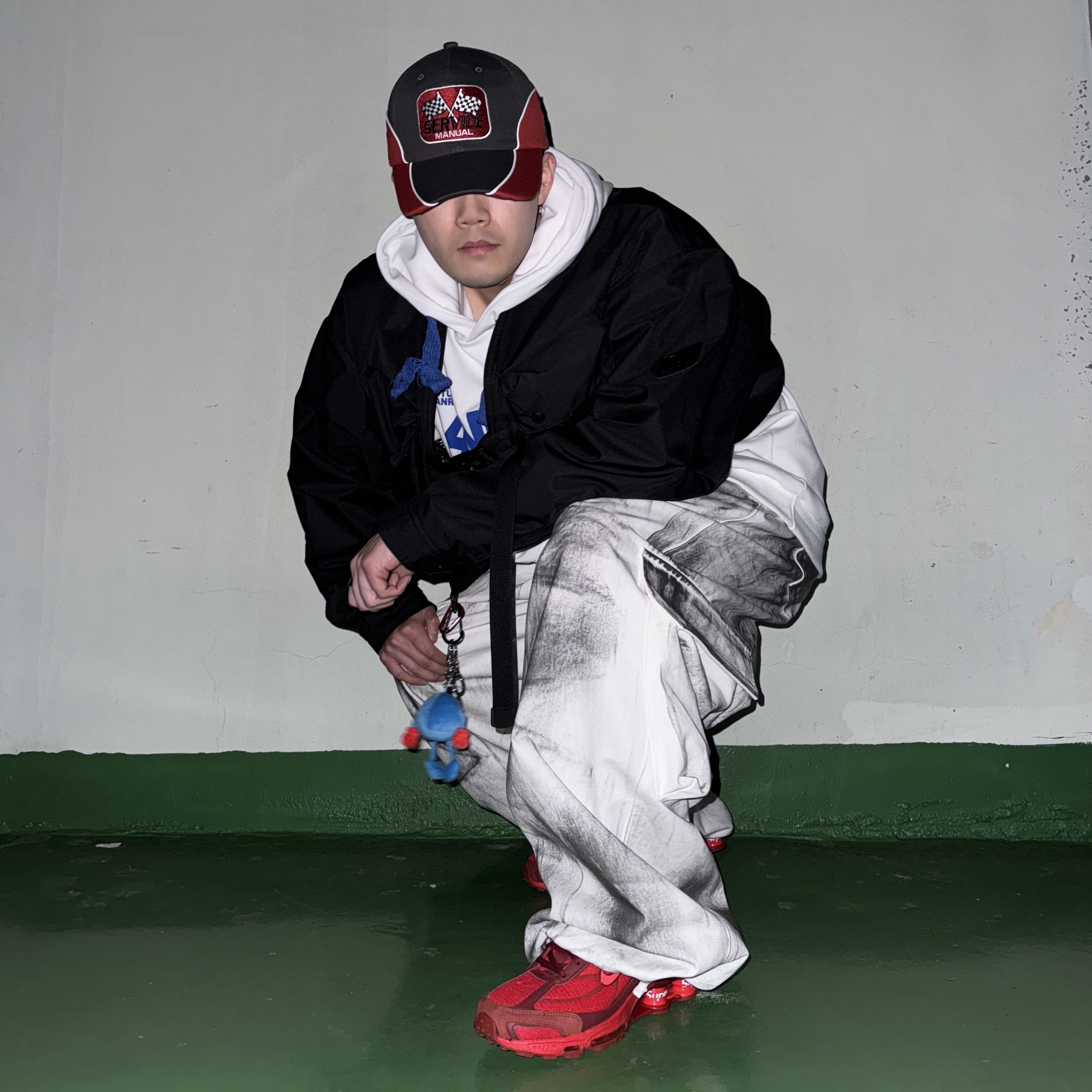 Nike x Supreme Shox Ride 2 SP Red 착용 스타일 - 2