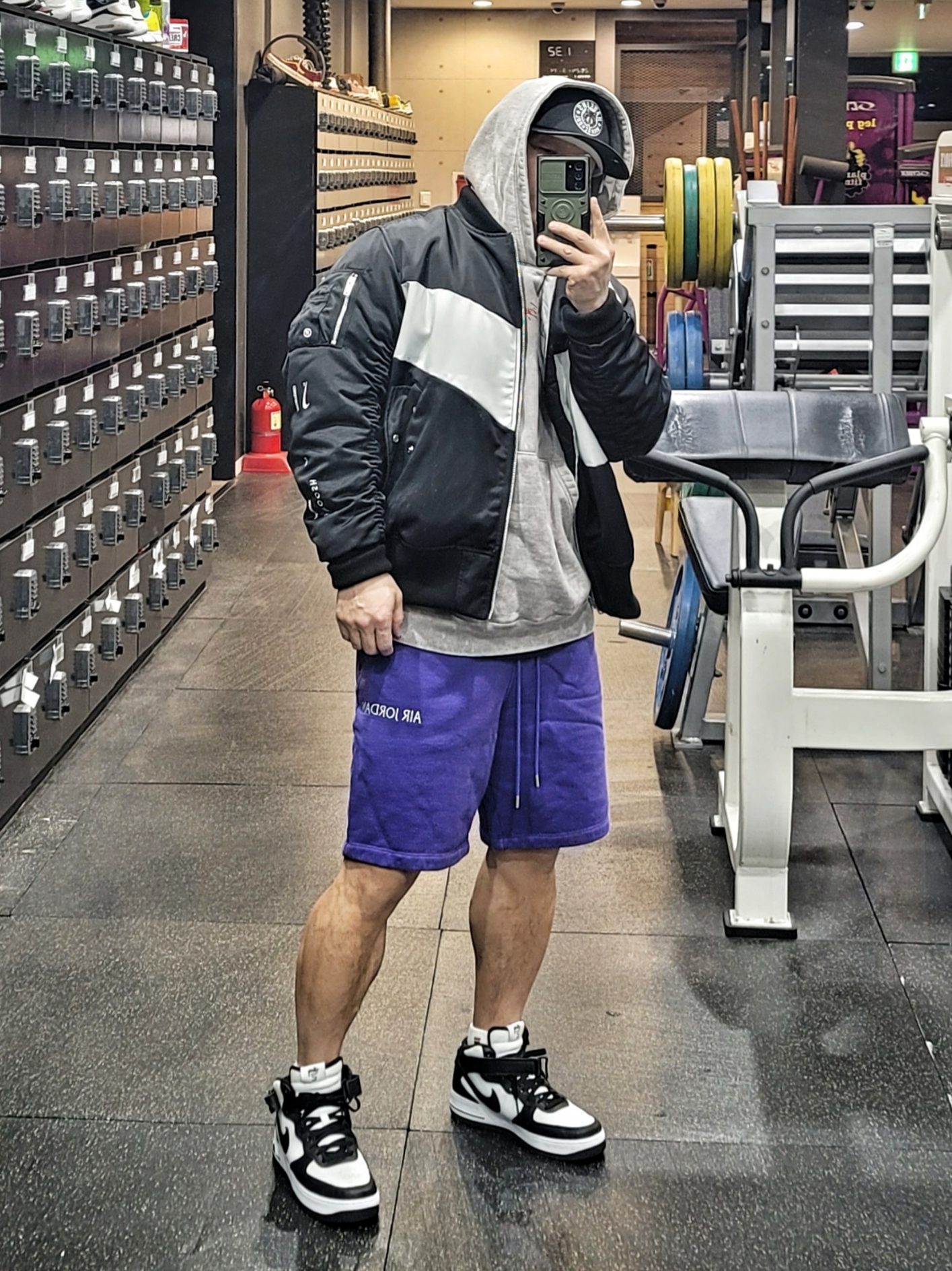 Jordan Wordmark Shorts Black Gym Red - Asia, Nike NSW Swoosh Therma-Fit Bomber Black - Asia 착용 스타일