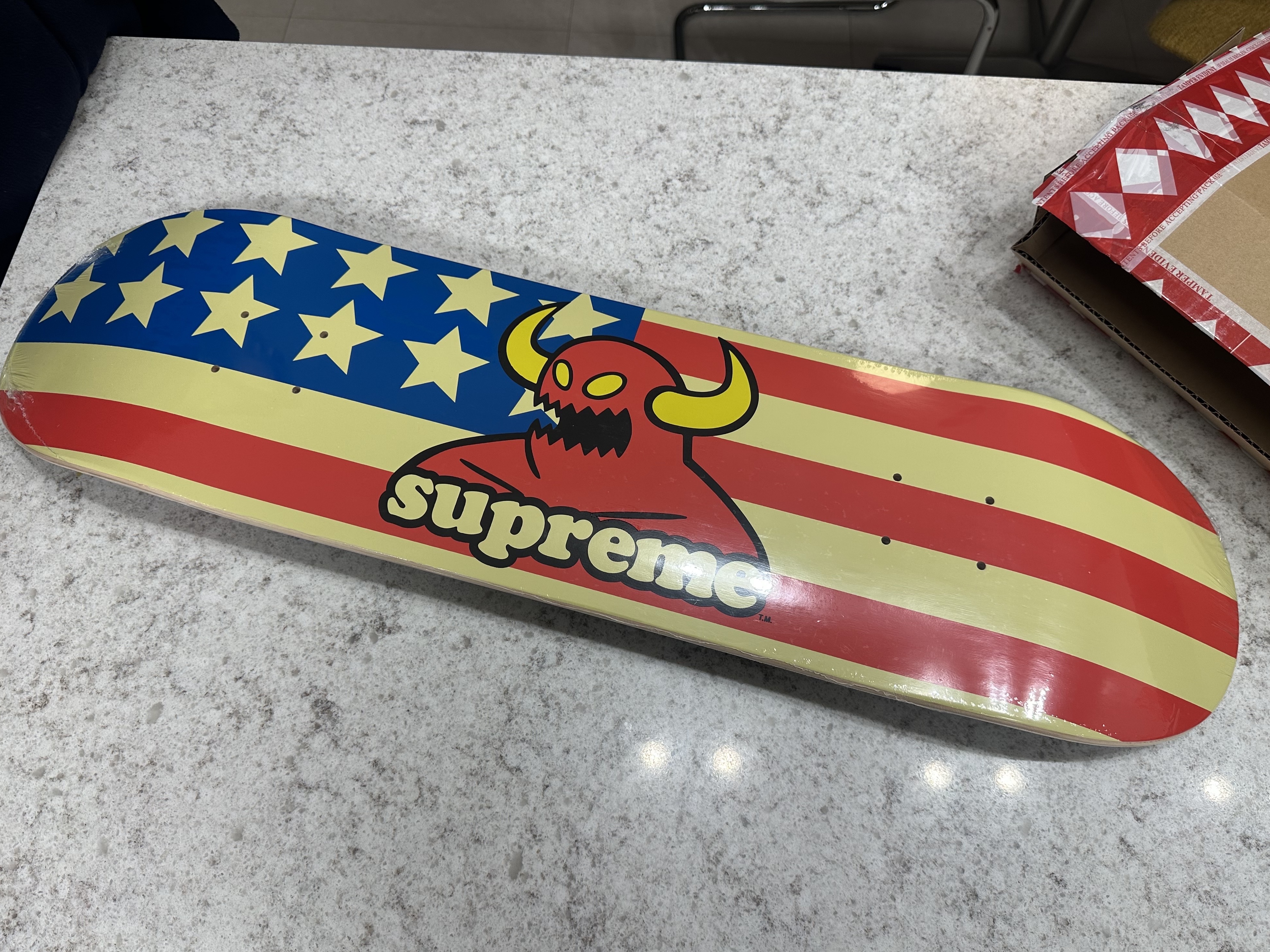 Supreme x Toy Machine Skateboard Multicolor - 24SS 착용 스타일 - 3