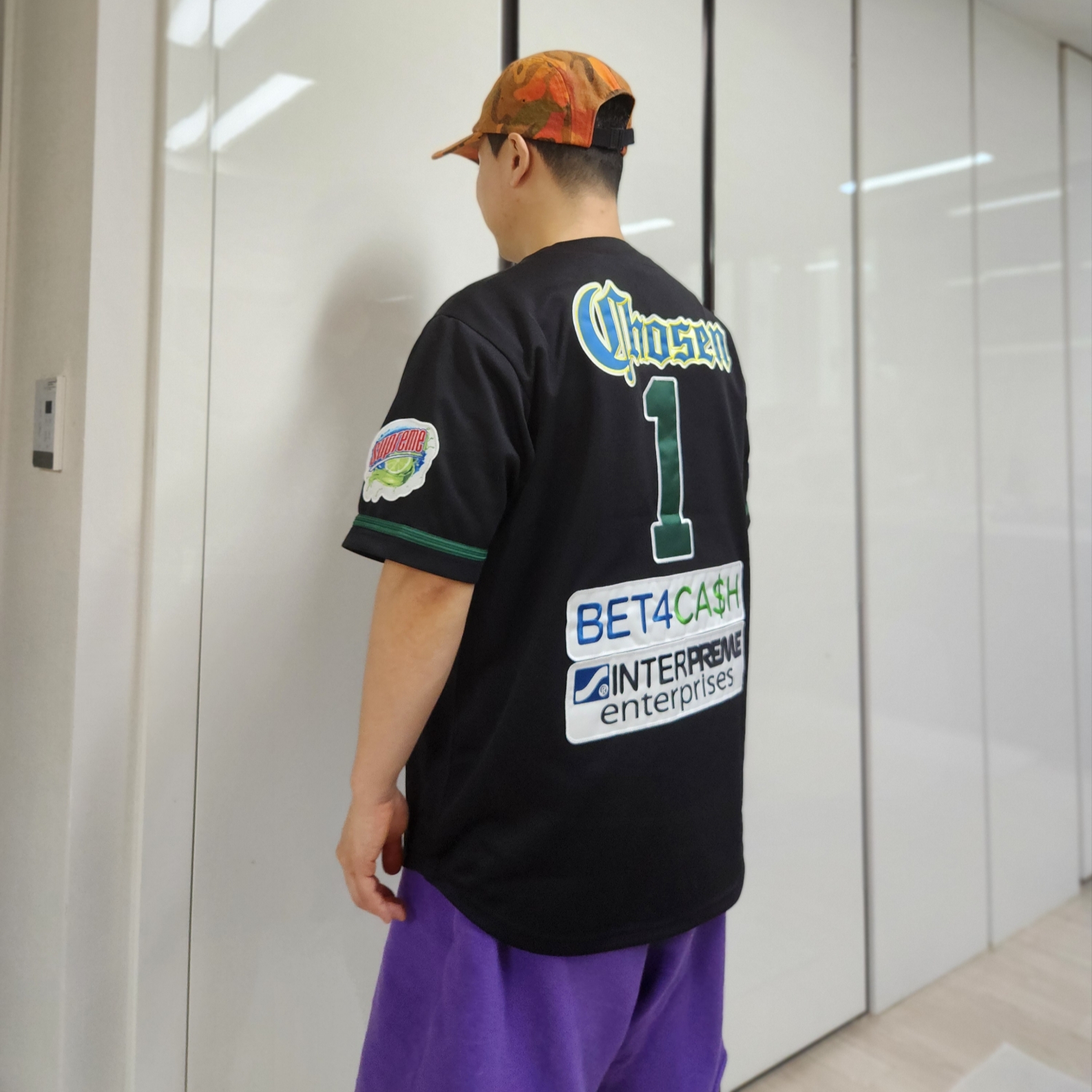 Supreme Chosen One Baseball Jersey Black - 24SS, Supreme Washed Canvas Camp Cap Orange Camo - 24SS 착용 스타일 - 1