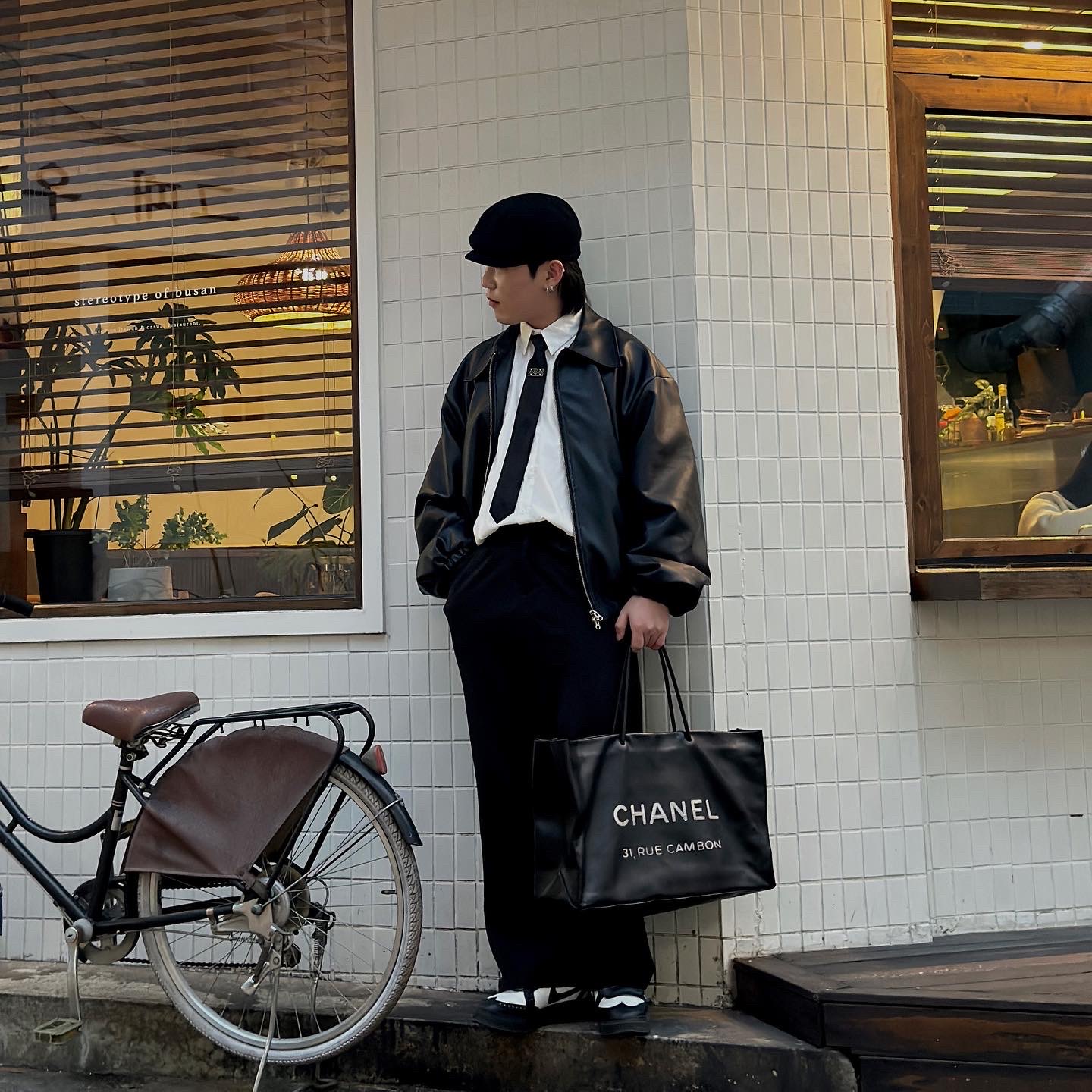 Nike x Peaceminusone Kwondo1 Black and White 착용 스타일 - 1