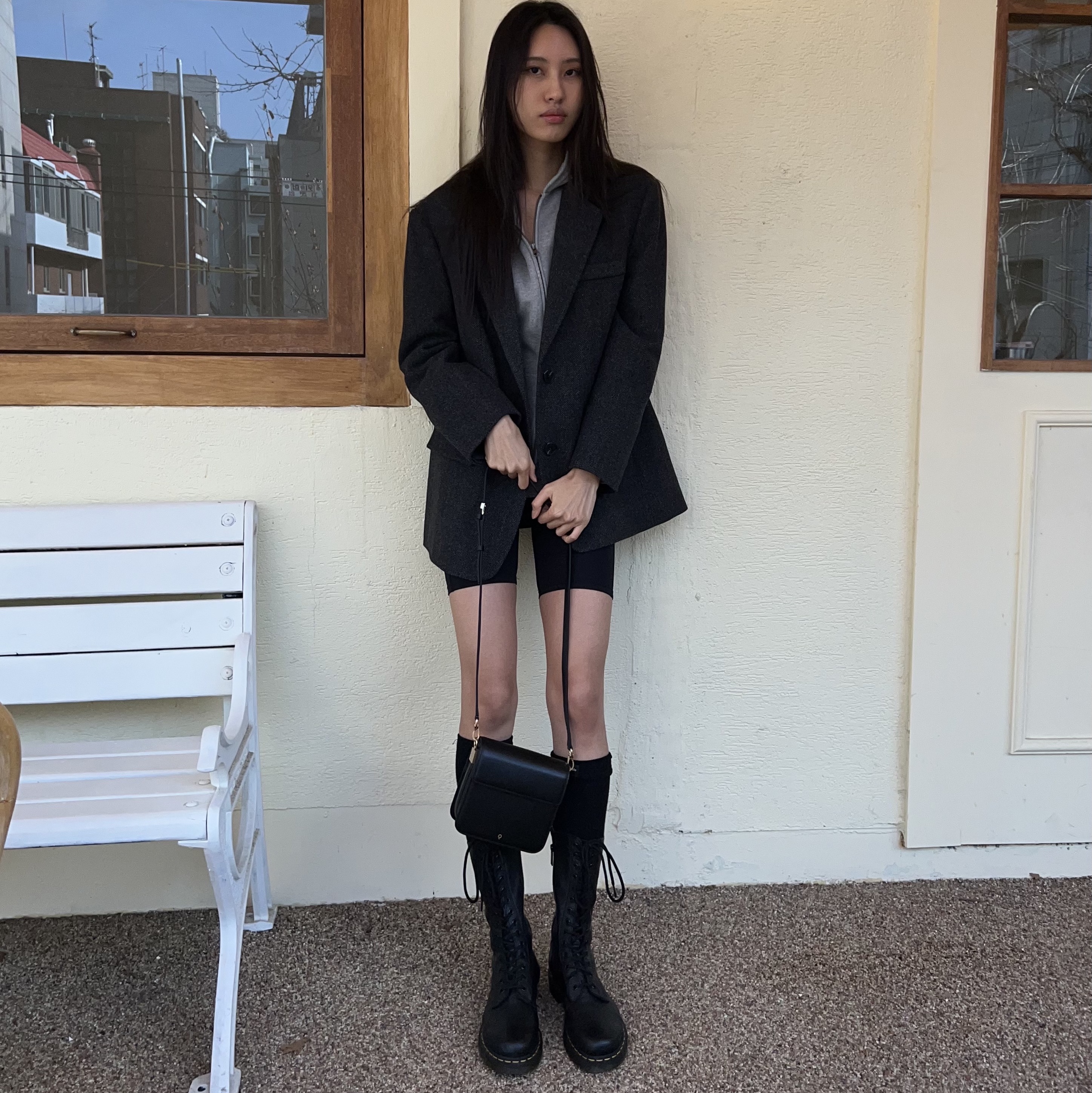(W) Dr. Martens 1B99 Boots Black 착용 스타일 - 1
