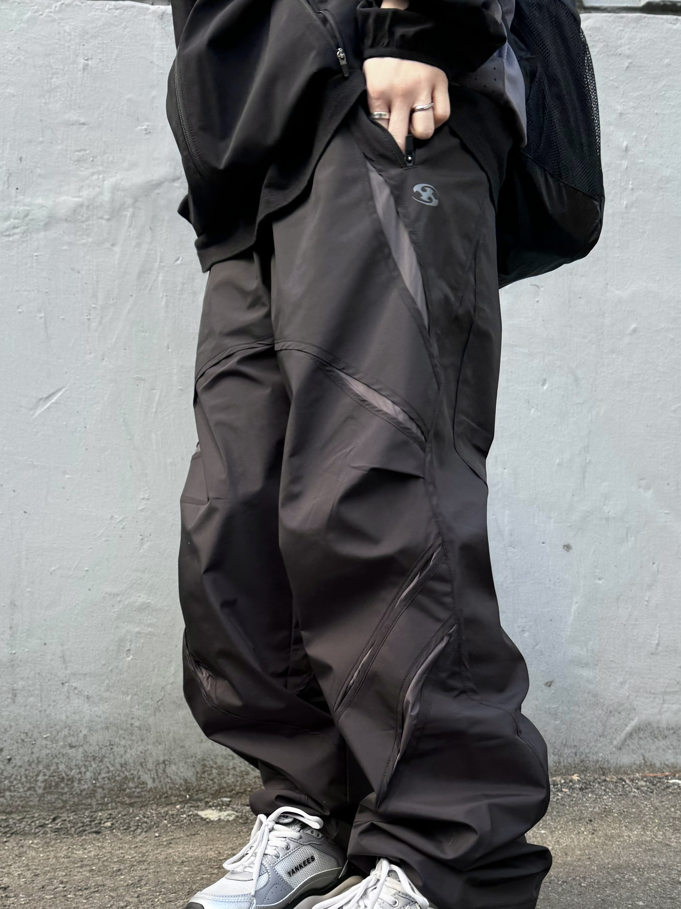 Sansan Gear Running Jacket Black - 23SS, Sansan Gear C-C Pants Black - 23FW 착용 스타일 - 6