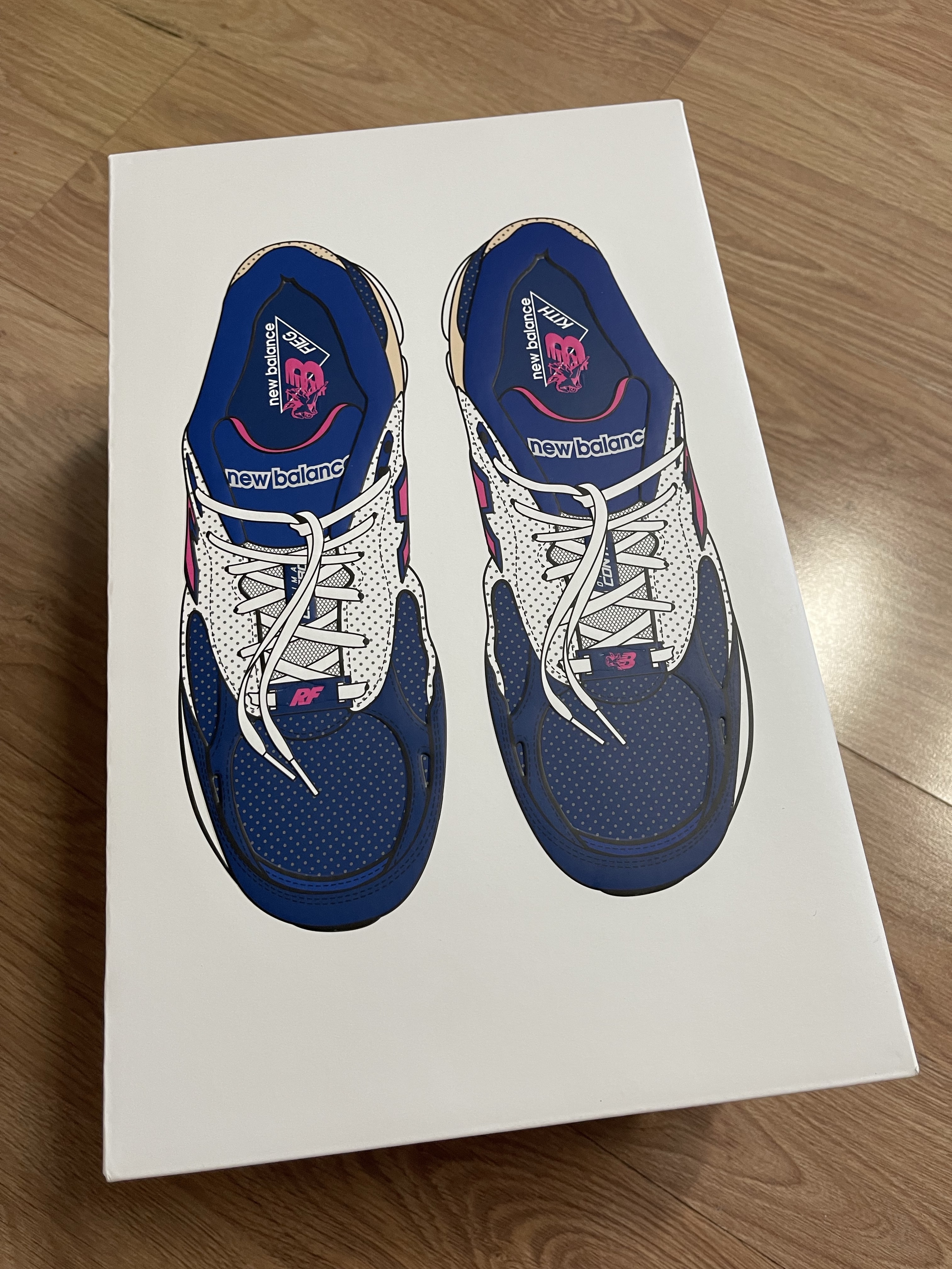 New Balance x Kith 990v3 Made in USA Daytona 착용 스타일 - 4
