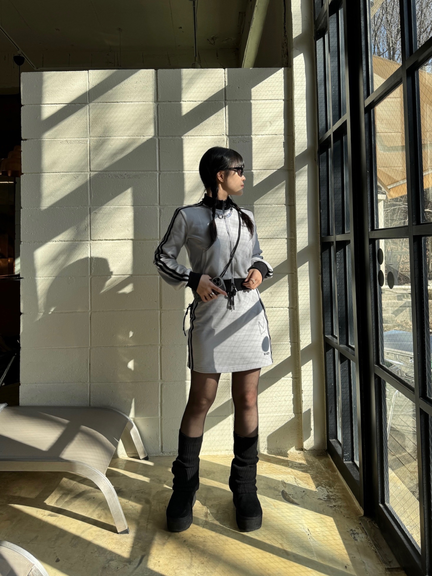 Sentiments No.391 Necklace Silver, (W) UGG Classic Mini Platform Boots Black 착용 스타일 - 6