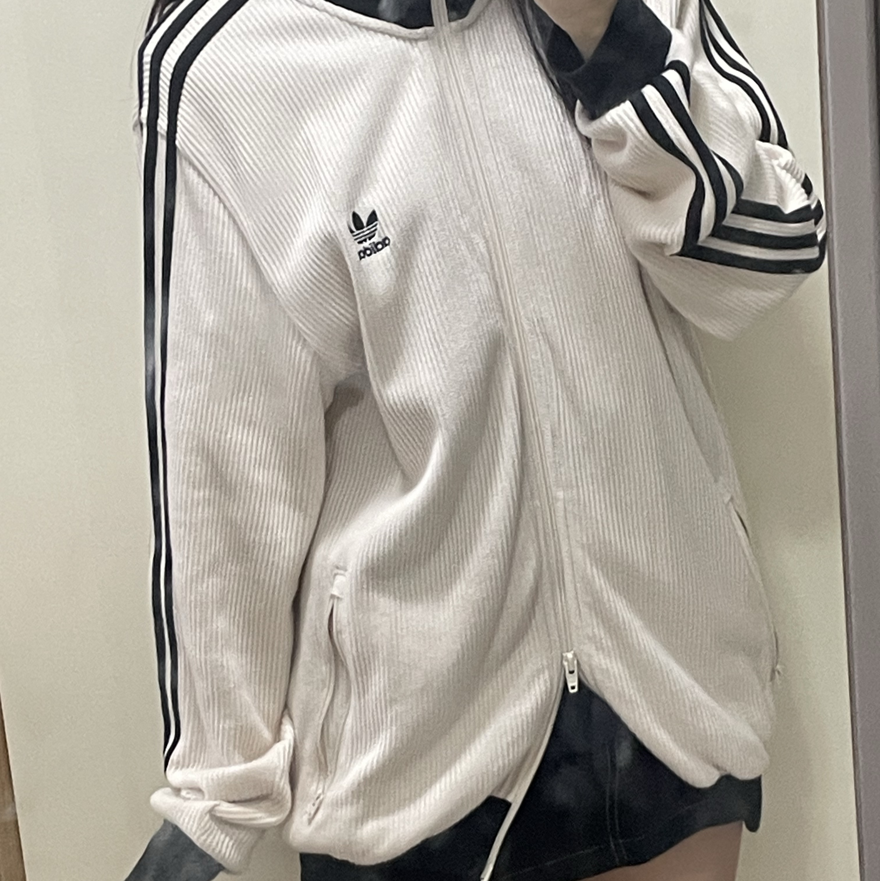 Adidas Adicolor Classic Waffle Beckenbauer Track Jacket Wonder White - US Sizing 착용 스타일 - 2