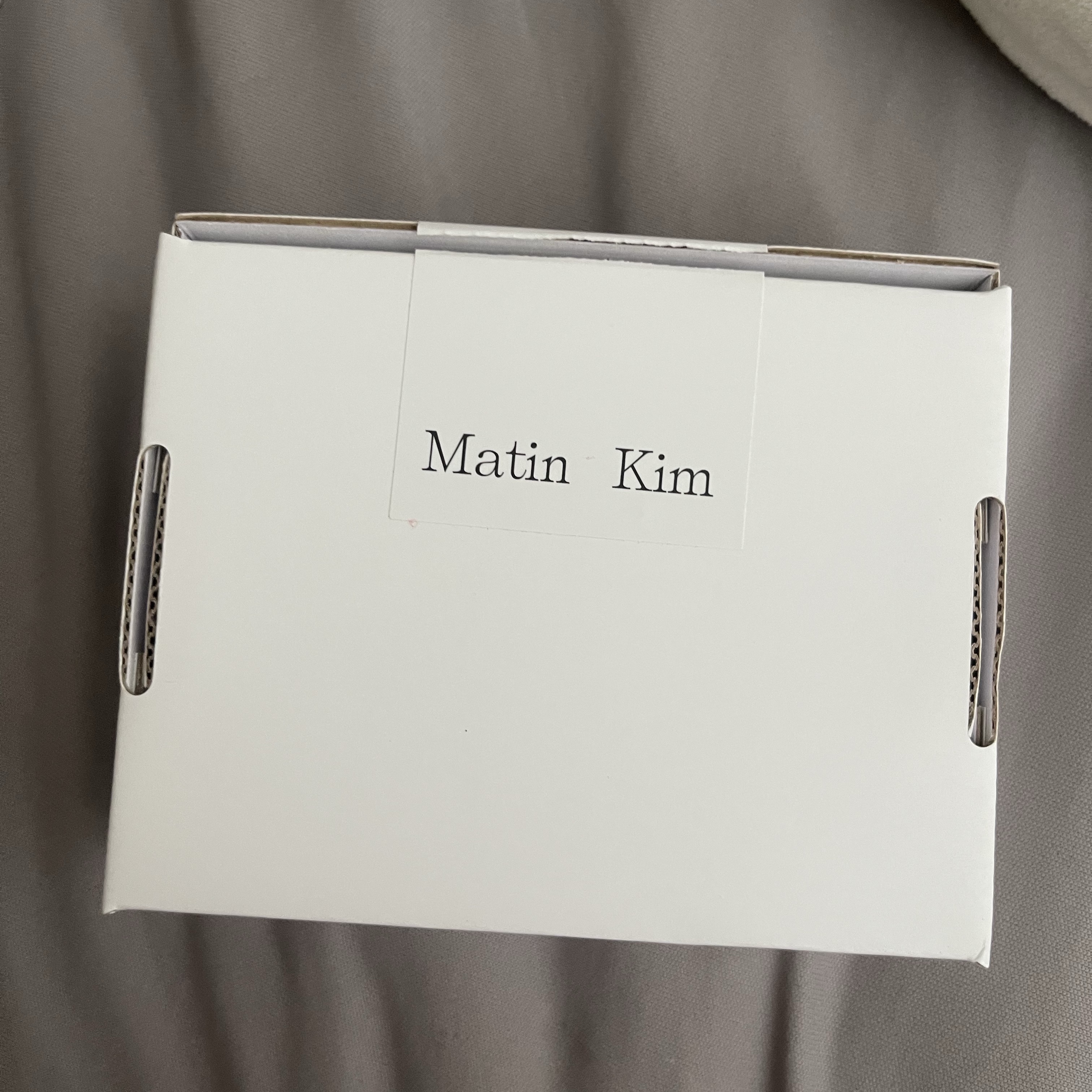 Matin Kim Vintage Card Wallet Silver 착용 스타일 - 4