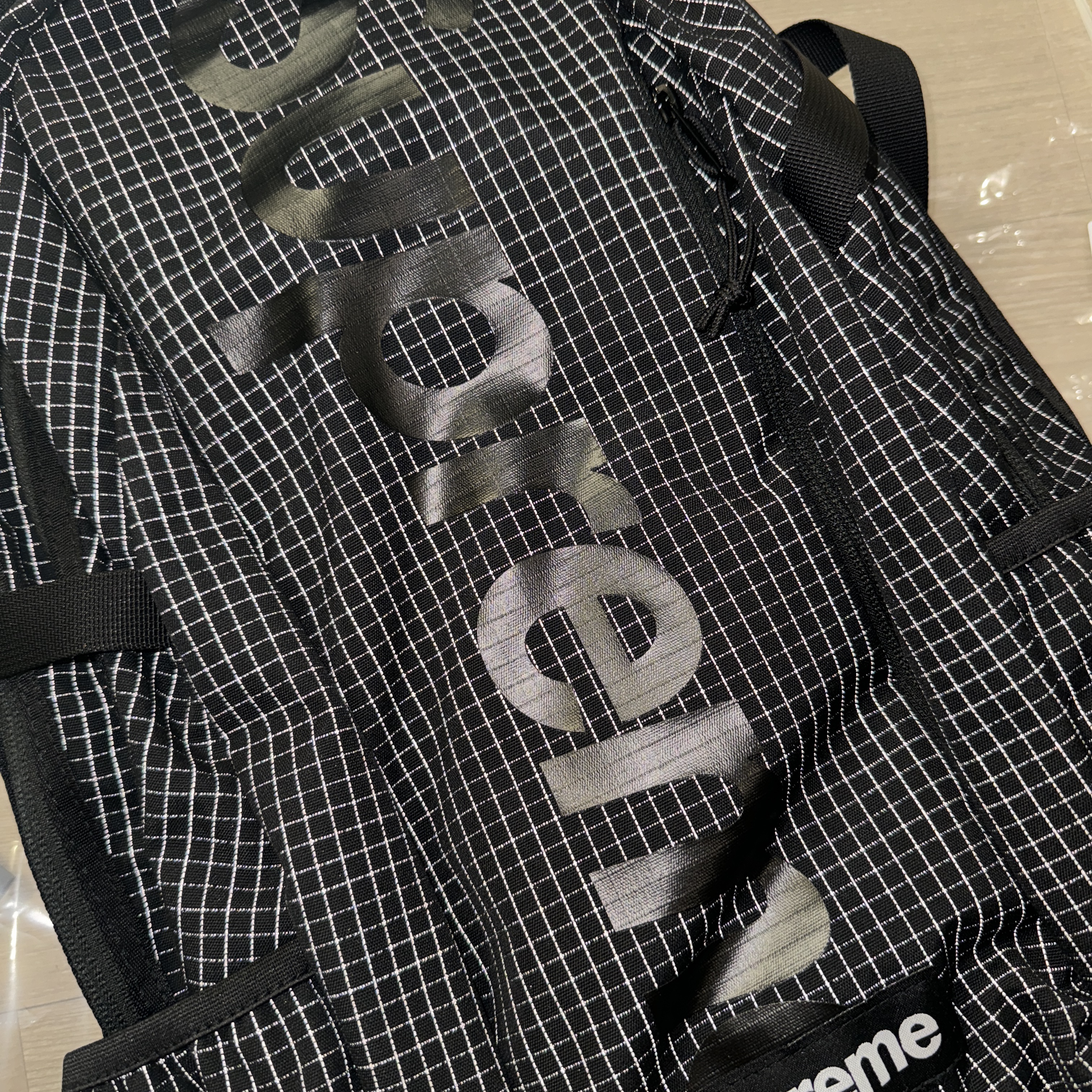 Supreme Backpack Black - 24SS 착용 스타일 - 1