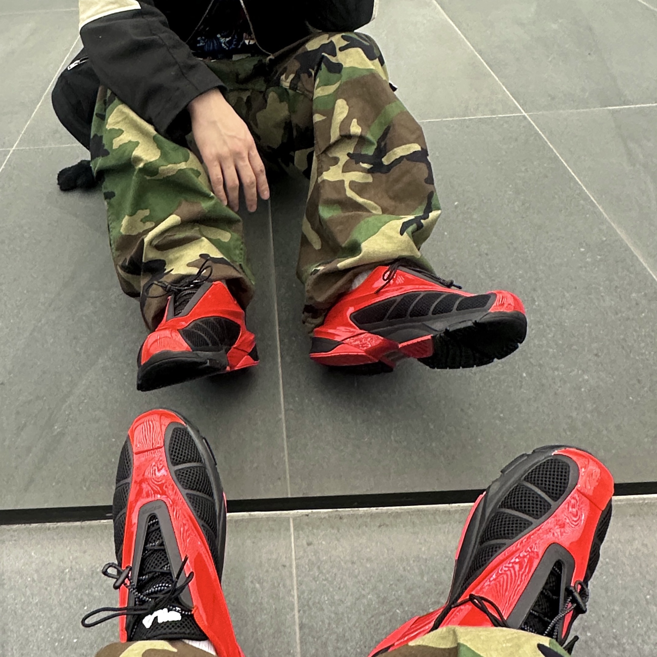 Fila Replica 2002 Black Red 착용 스타일 - 4