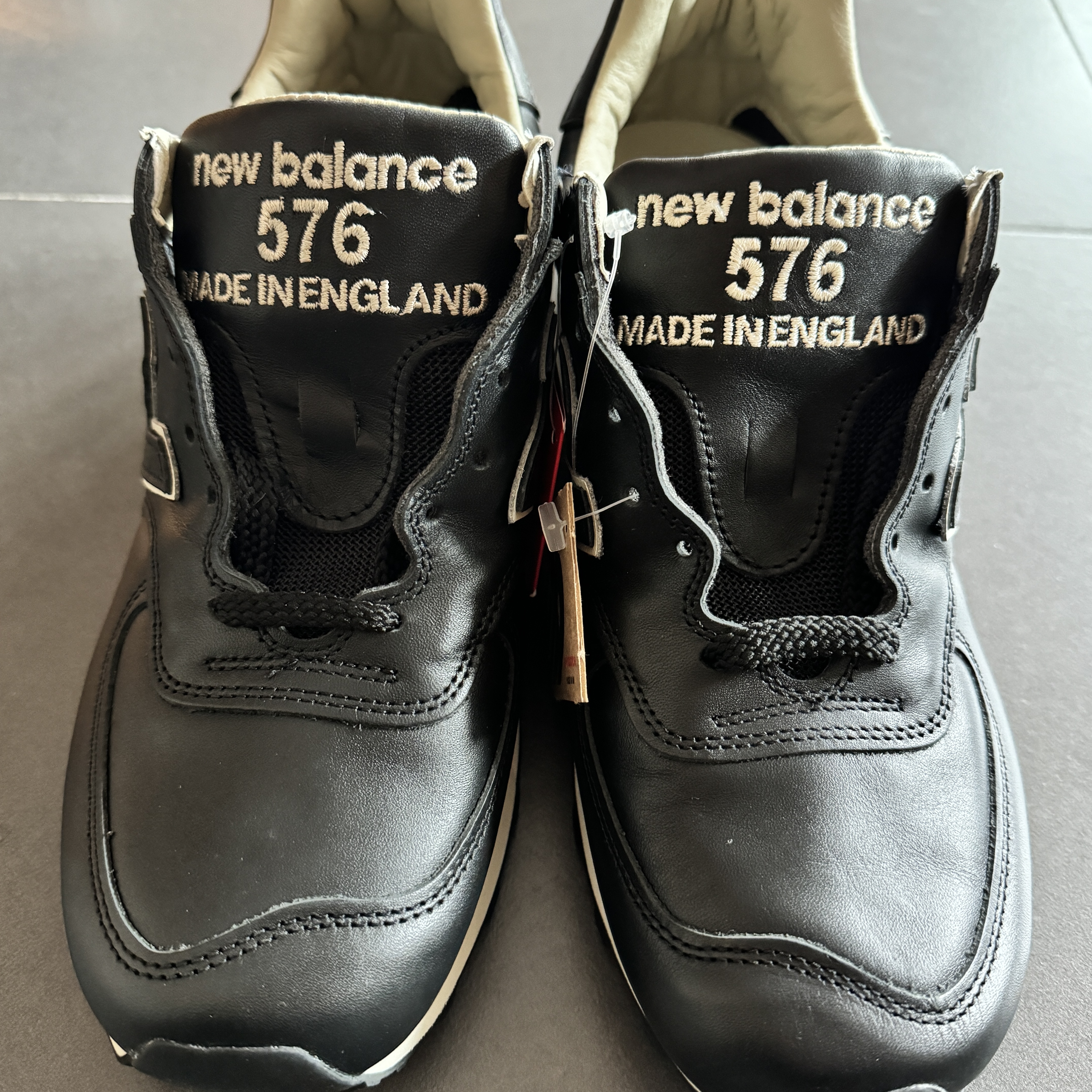 New Balance 576 Made in UK Black 착용 스타일 - 3