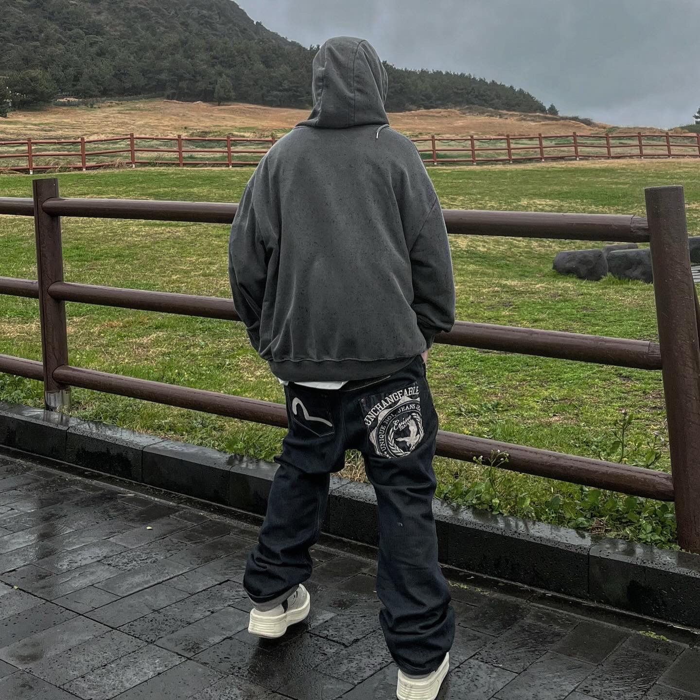 Converse x Drkshdw Turbowpn Pelican 착용 스타일 - 2