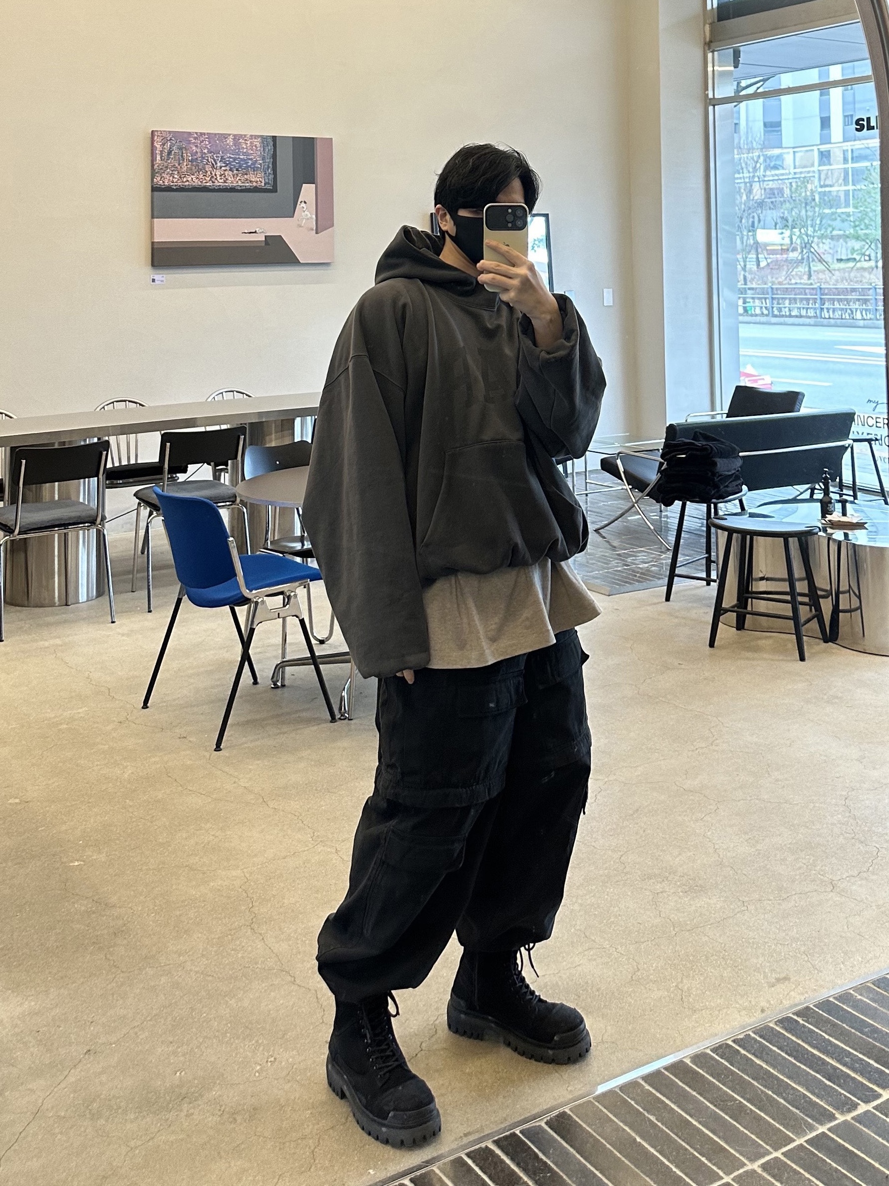 Yeezy Gap Engineered By Balenciaga Dove Hoodie Black, Balenciaga Combat Strike 20mm Boots Black 착용 스타일 - 1