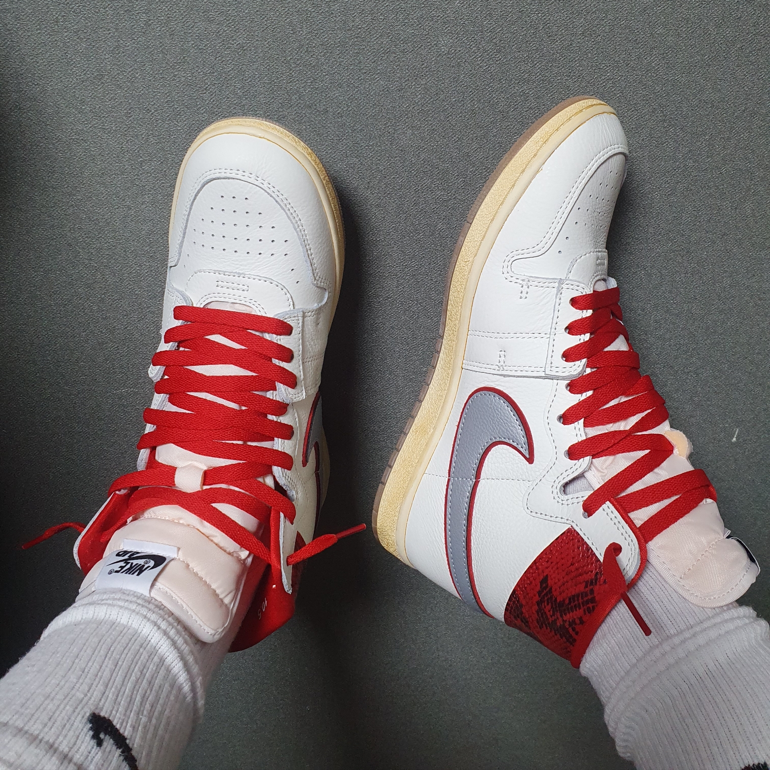 Jordan x Awake NY Air Ship PE SP Sail University Red 착용 스타일