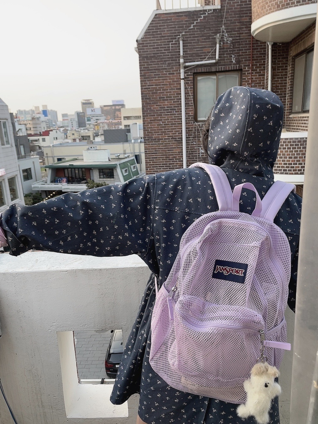 Jansport Mesh Pack Eco Backpack Pastel Lilac, (W) Nike Daybreak Coconut Milk Green 착용 스타일 - 1