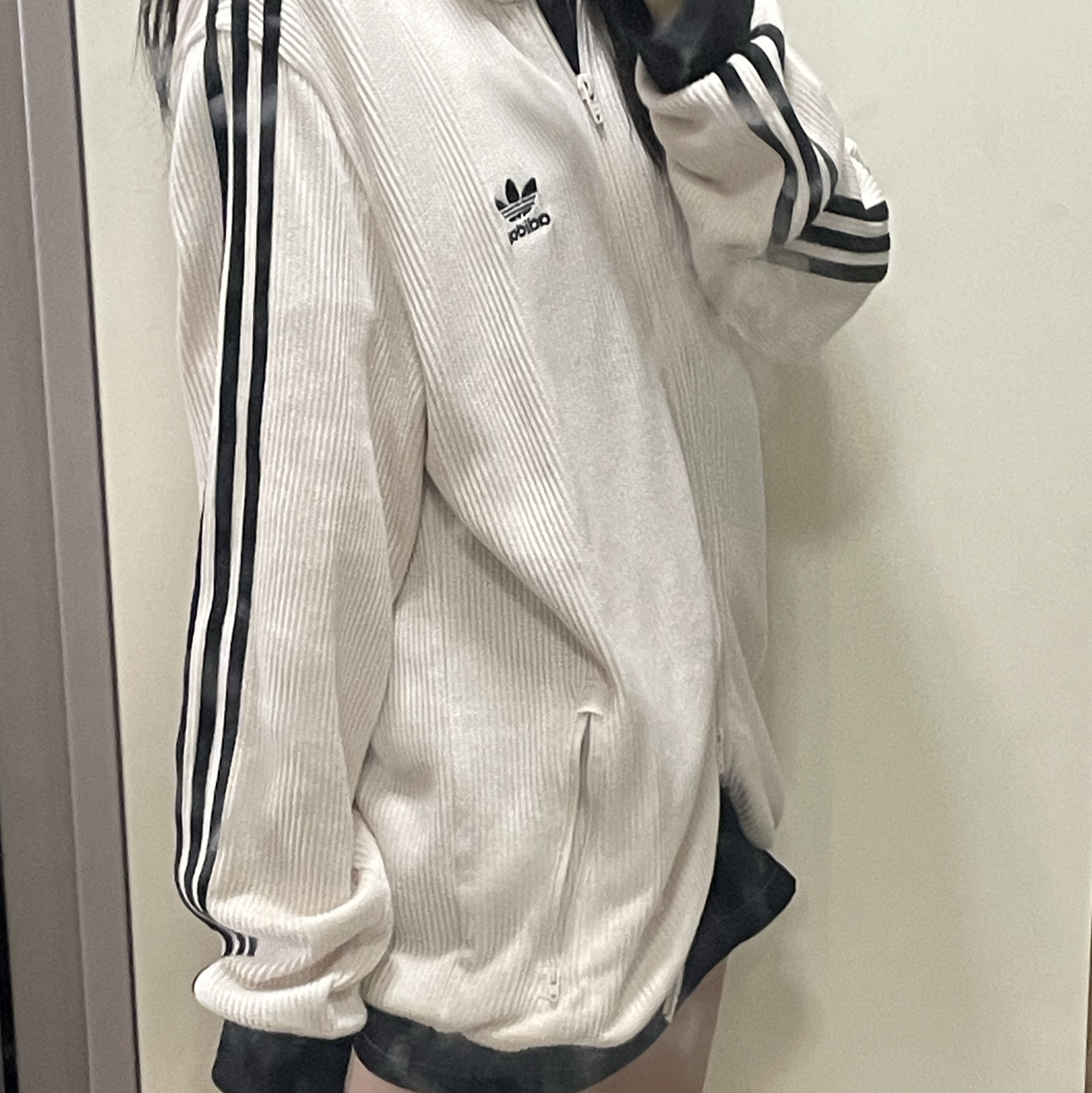 Adidas Adicolor Classic Waffle Beckenbauer Track Jacket Wonder White - US Sizing 착용 스타일 - 1