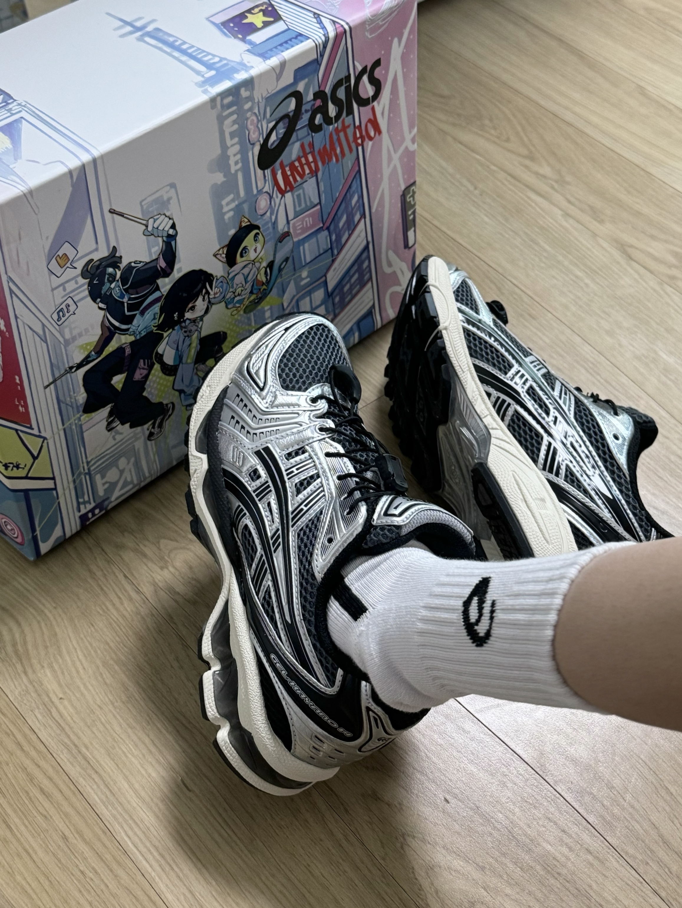 Asics Unlimited Gel-Kayano 14 Carrier Grey Black, Charles Jeffrey Loverboy Chunky Ears Beanie Black 착용 스타일 - 1