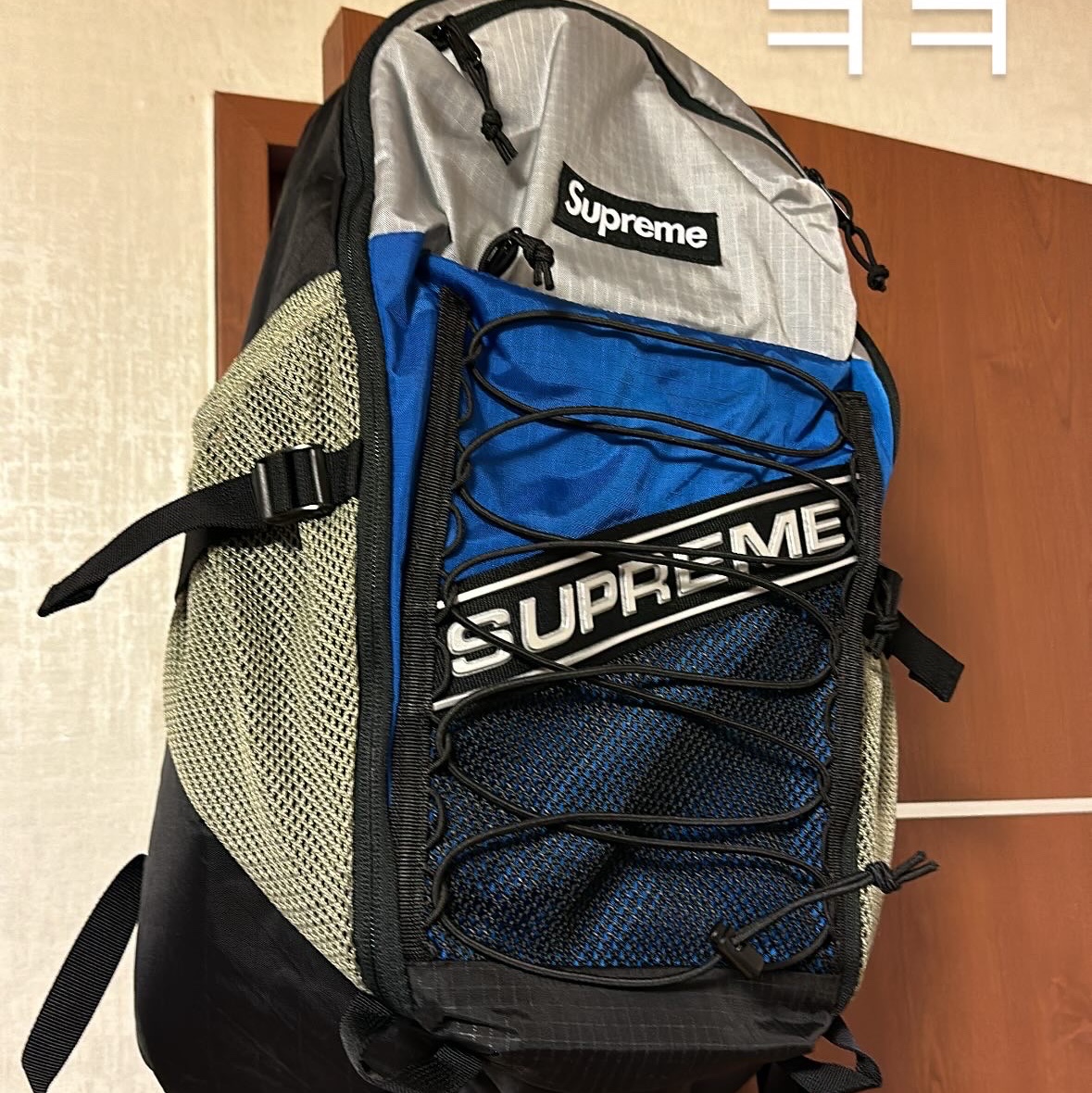 Supreme Backpack Blue - 23FW 착용 스타일