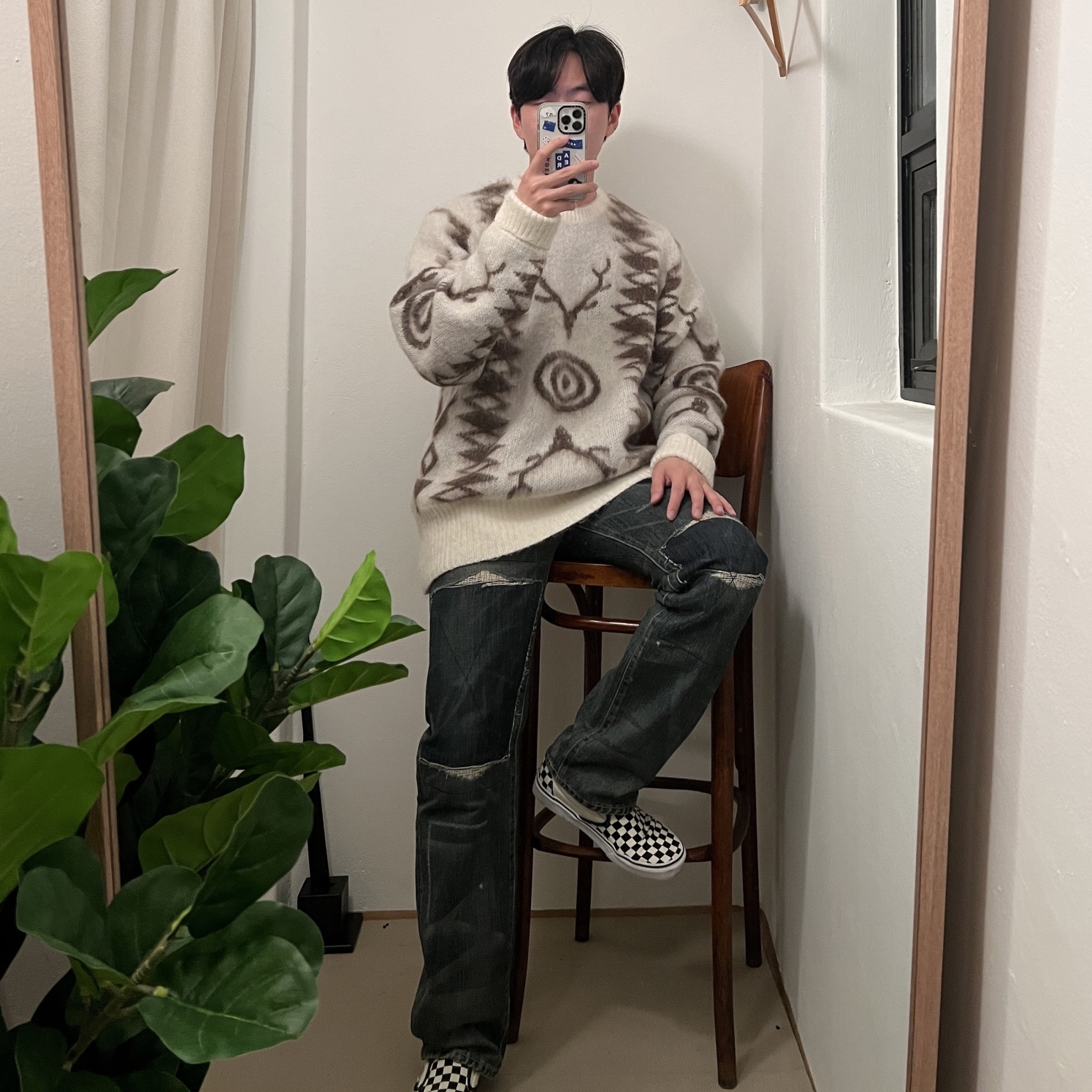 South2 West8 Loose Fit Sweater S2W8 Native Off White, Neighborhood Savage Denim DP Mid Pants Indigo 착용 스타일 - 2