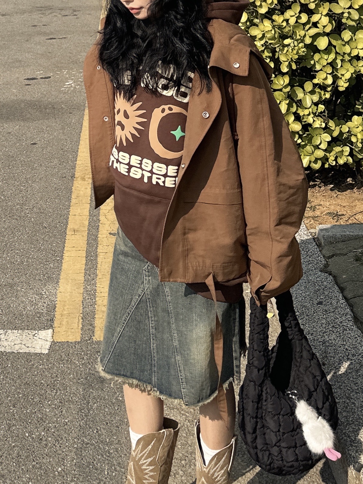 COS Quilted Mini Bag Black 착용 스타일 - 4