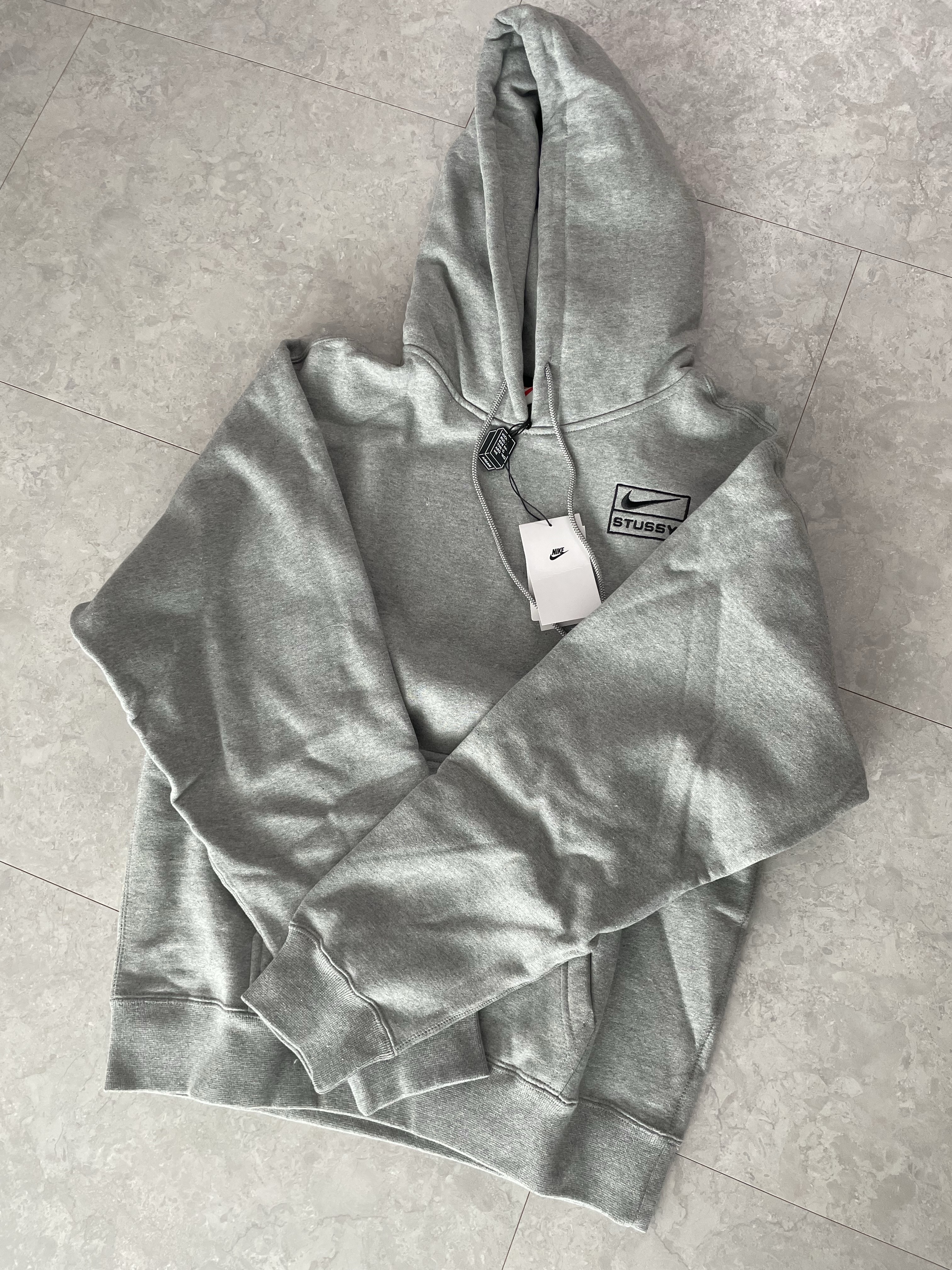 Nike x Stussy NRG RA Pullover Hoodie Dark Grey Heather (DJ9488-063) 착용 스타일