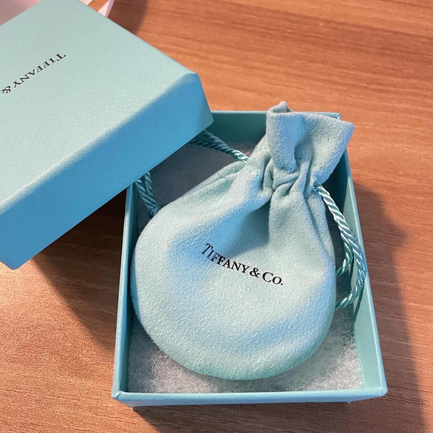 Tiffany & Co. Return to Tiffany Blue Heart Tag Bead Bracelet Silver 착용 스타일