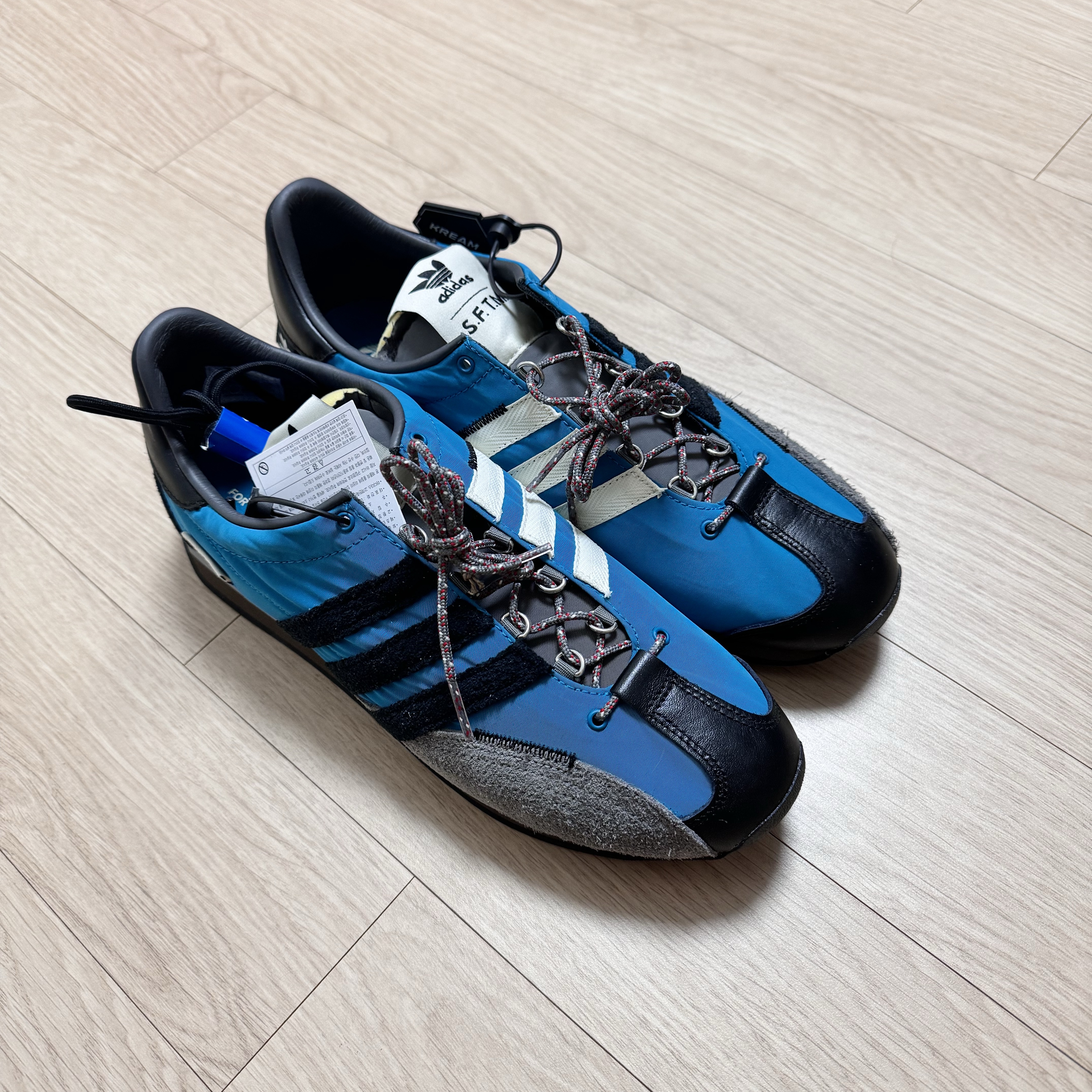 Adidas x Song for the Mute Country OG Active Teal Core Black 착용 스타일 - 2