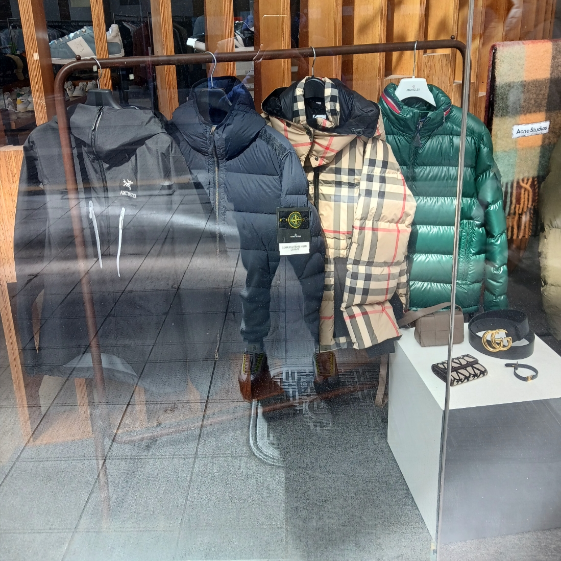 Nike Brasilia 9.5 Training Duffle Bag Extra Small 25L Black, Nike x Fragment Dunk High Black 착용 스타일 - 3