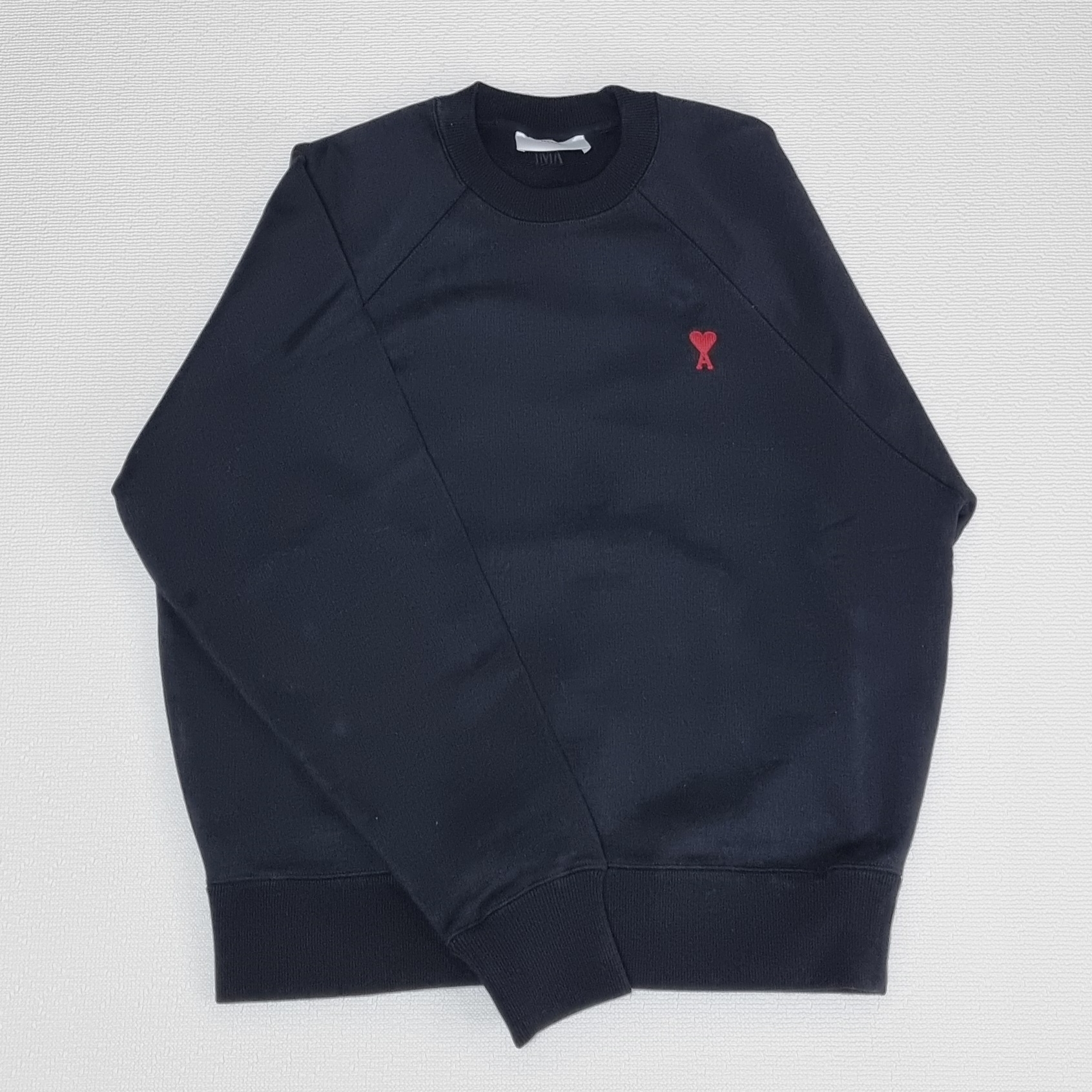 AMI de Coeur Sweatshirt Black 착용 스타일 - 1