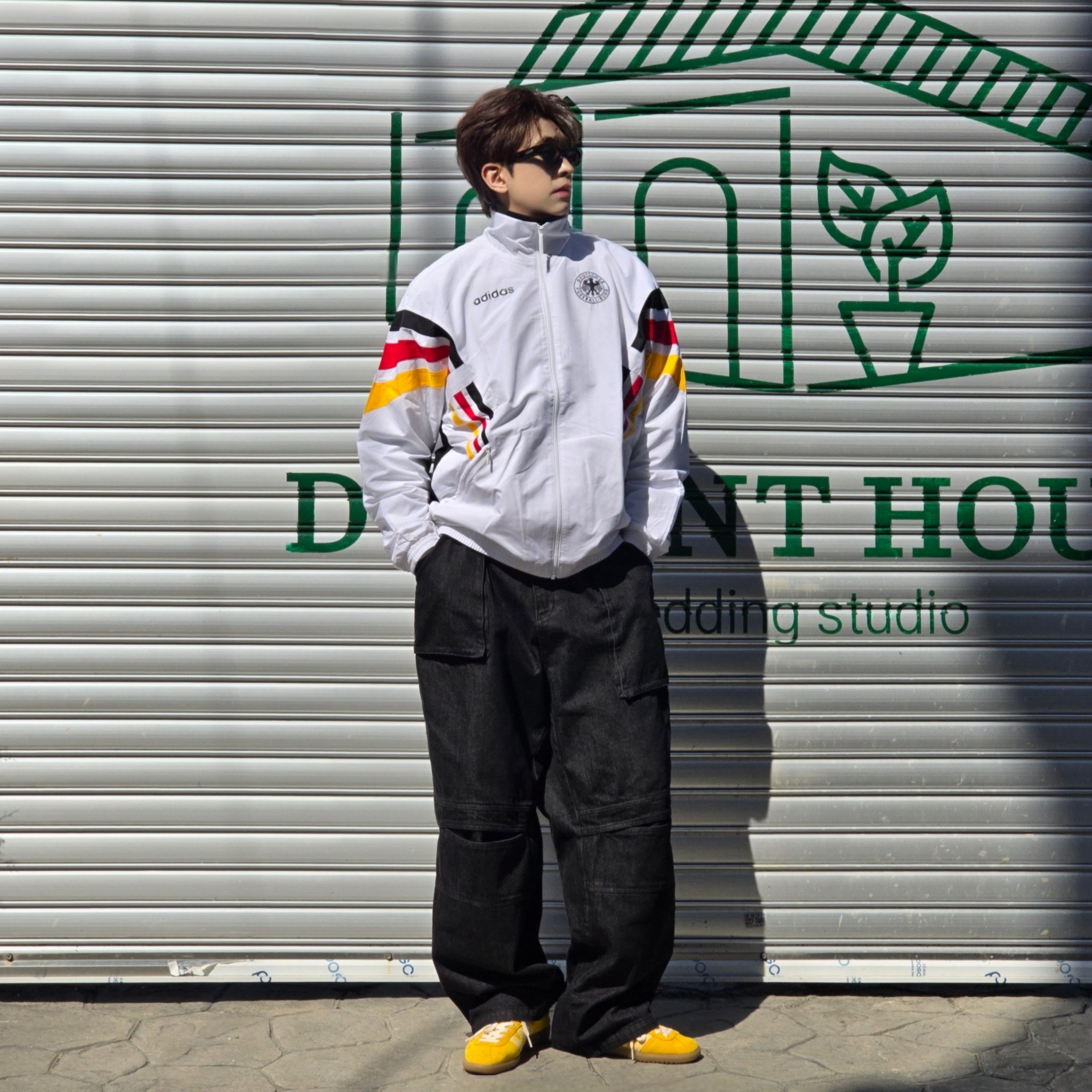 Adidas Germany 1996 Woven Track Jacket White - KR Sizing, Adidas Germany 1996 Woven Track Jacket White - US Sizing 착용 스타일 - 3