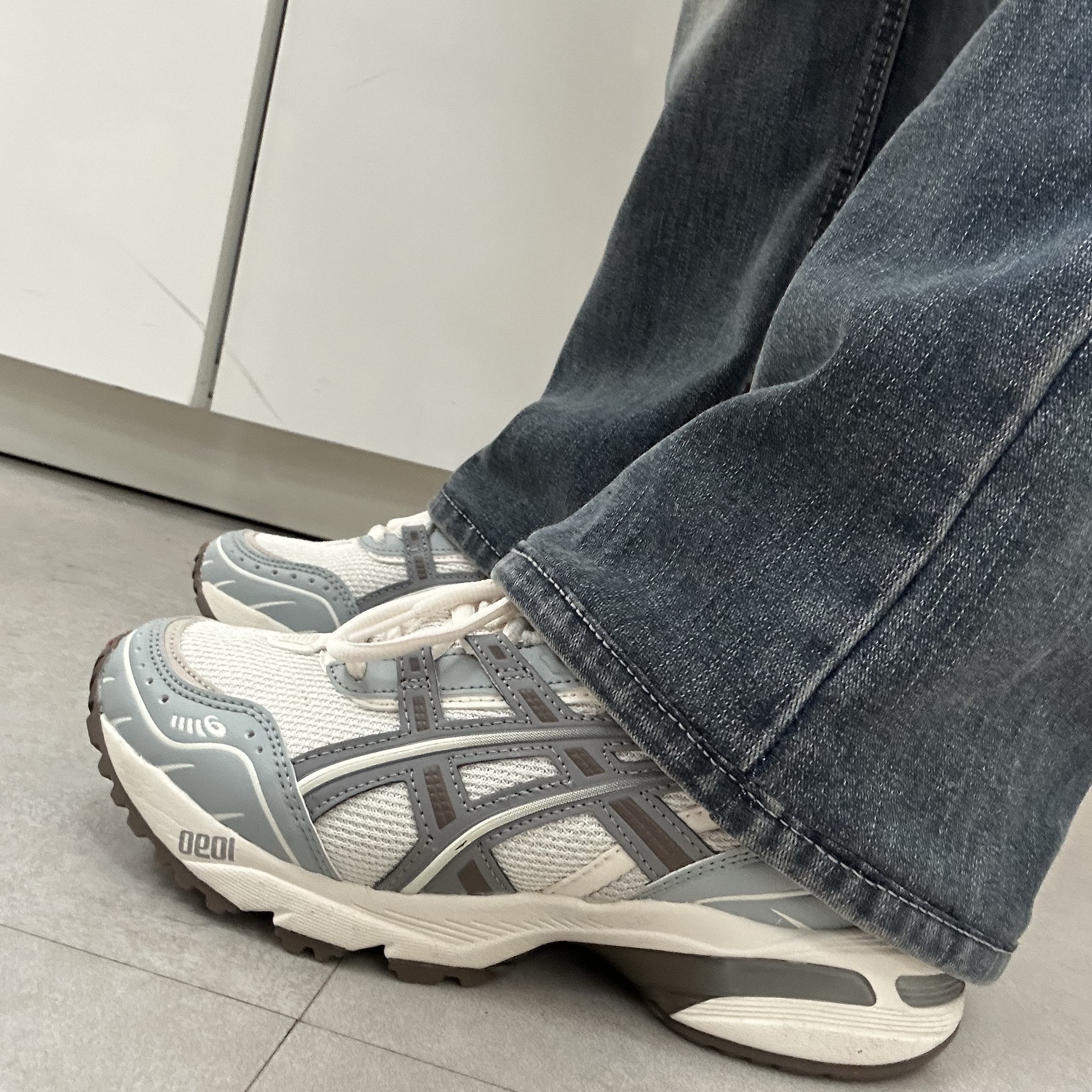 Asics Gel-1090 Blue Grey 착용 스타일 - 2