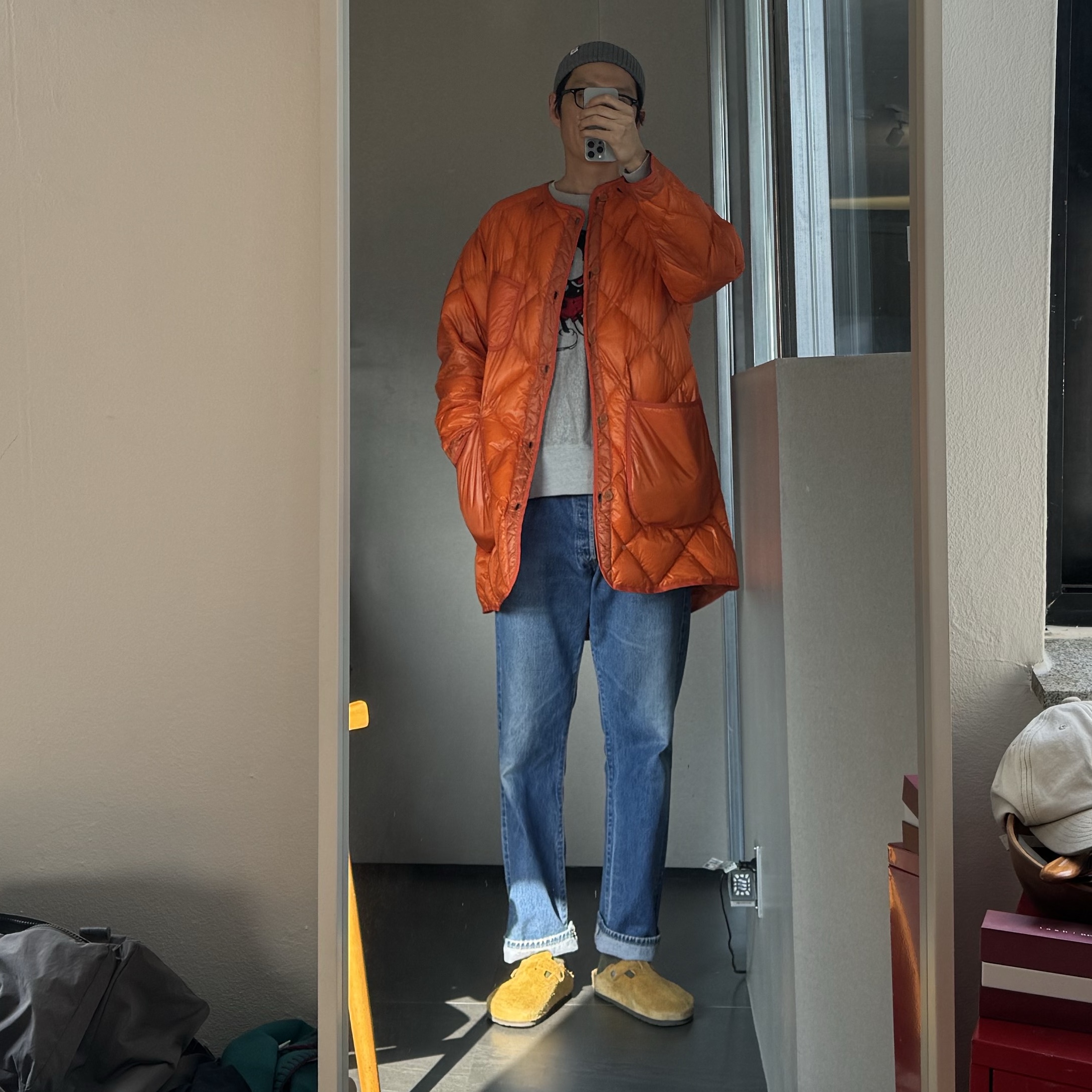 Birkenstock x Stussy Boston Clog Caramel 착용 스타일