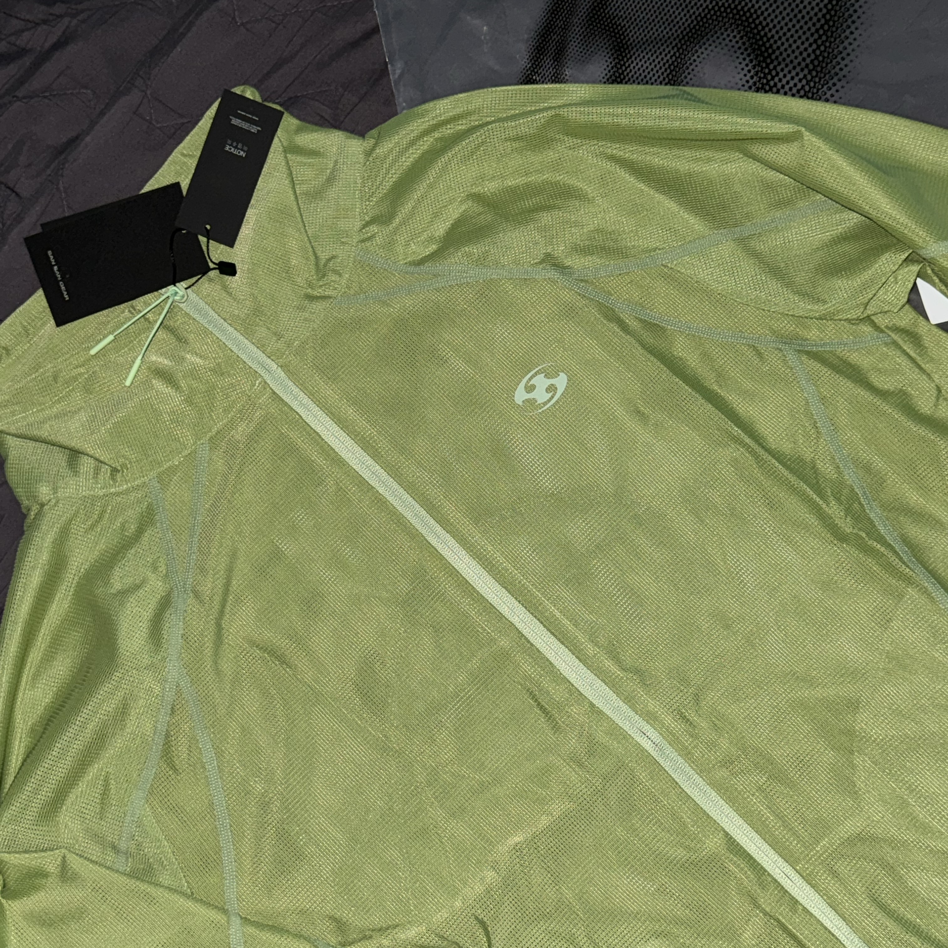 Sansan Gear Mesh Jacket Green - 24SS 착용 스타일