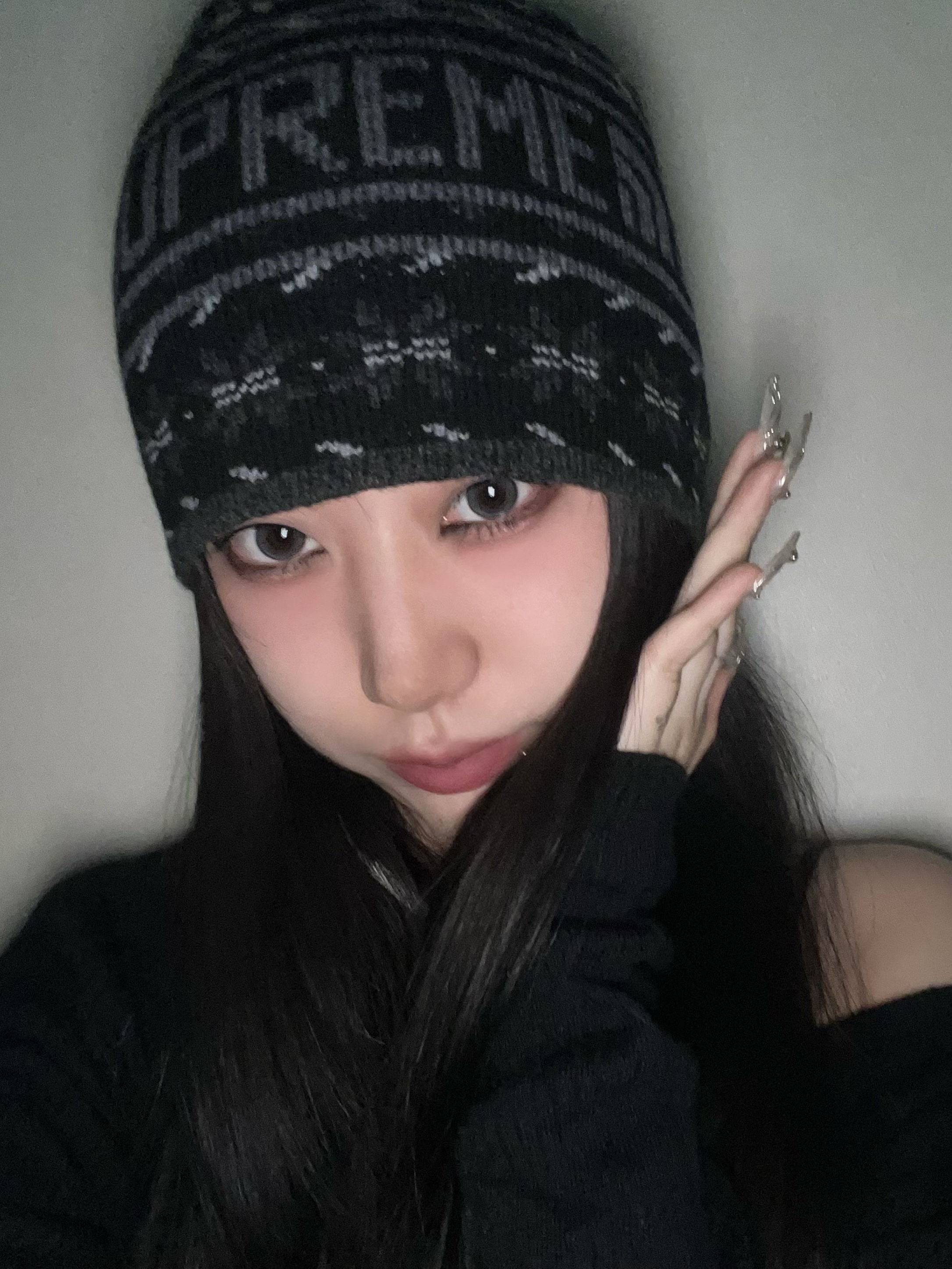 Supreme x The North Face Beanie Black - 22FW 착용 스타일 - 1