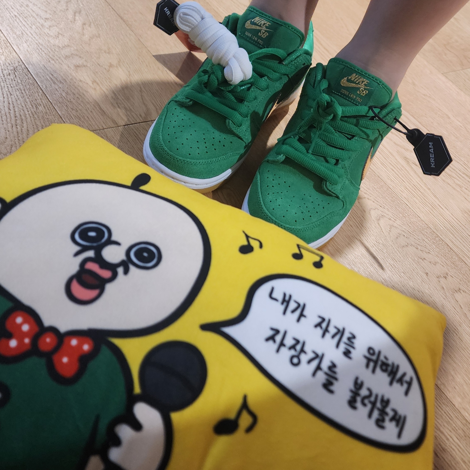 Nike SB Dunk Low Pro Shamrock 착용 스타일 - 2