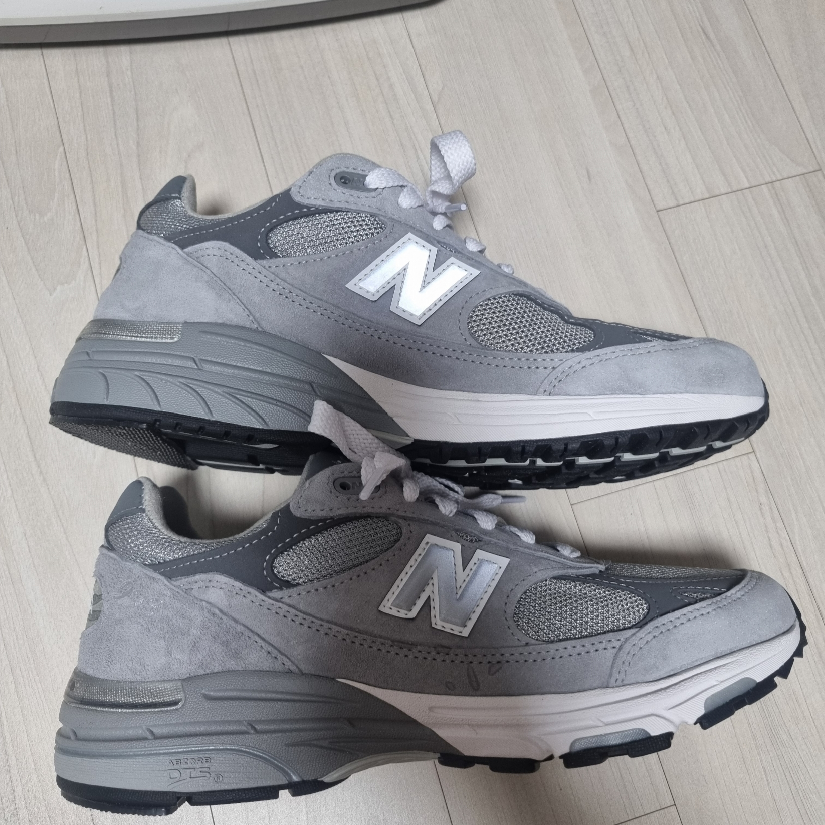 New Balance 993 Made in USA Grey - D Standard 착용 스타일