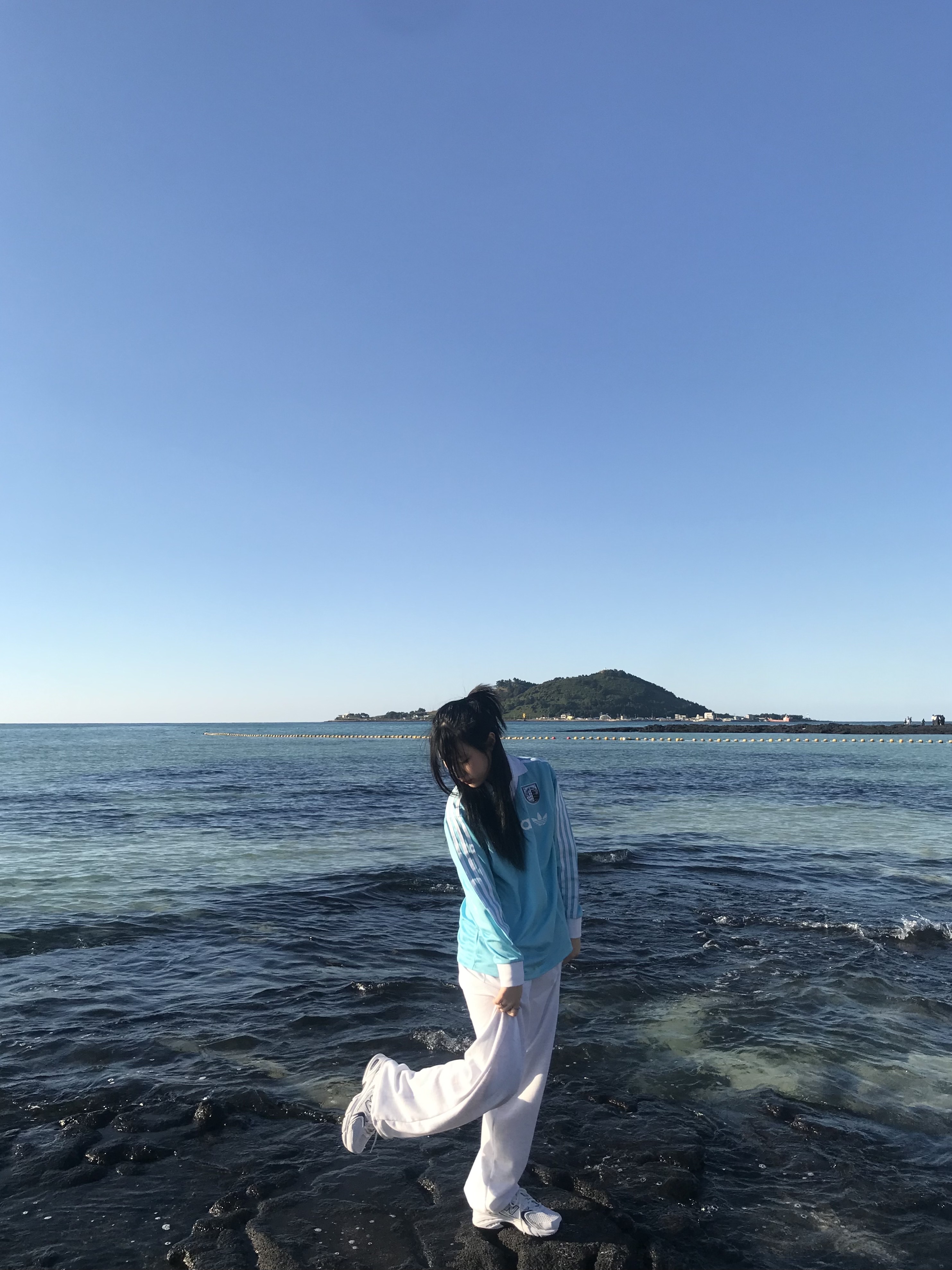 (W) Adidas Football Long Sleeve T-Shirt Light Aqua - KR Sizing, New Balance 530 White Silver 착용 스타일 - 2