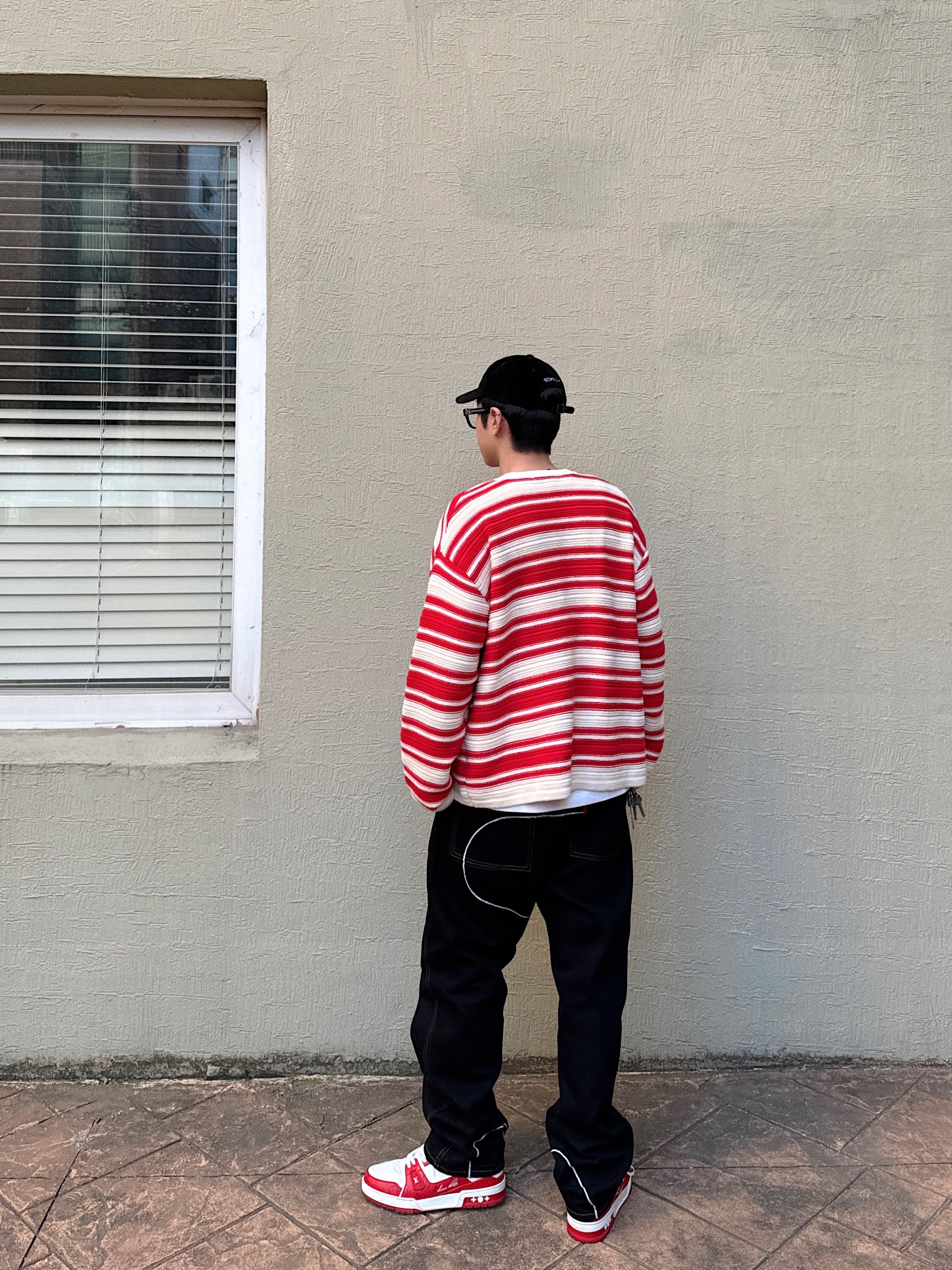 Louis Vuitton LV Trainer Sneakers Red, Supreme Corduroy S Logo 6-Panel Black - 23FW 착용 스타일 - 5