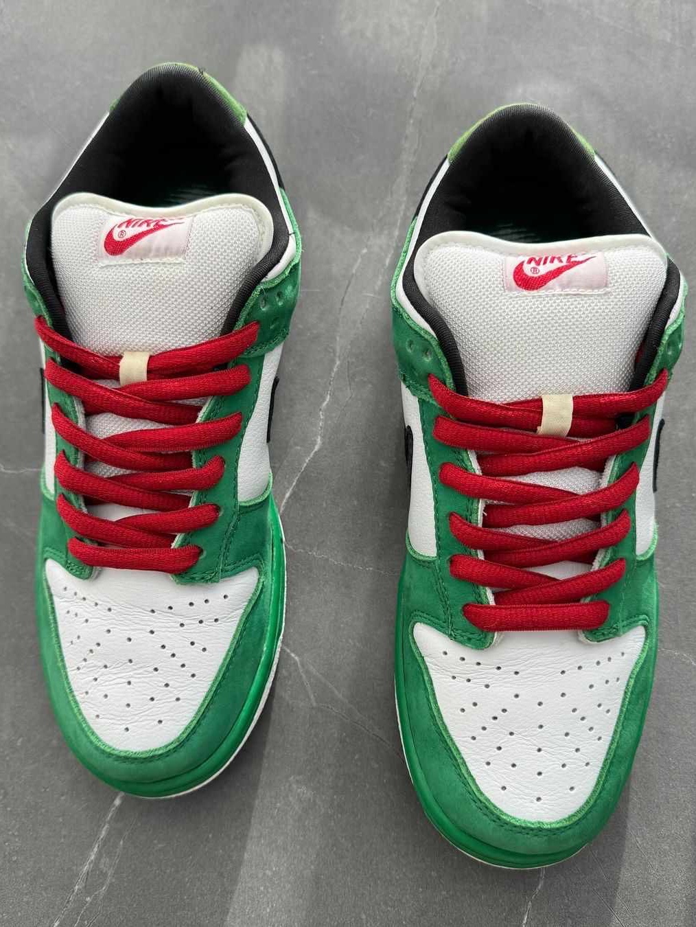 Nike SB Dunk Low Heineken 착용 스타일 - 2