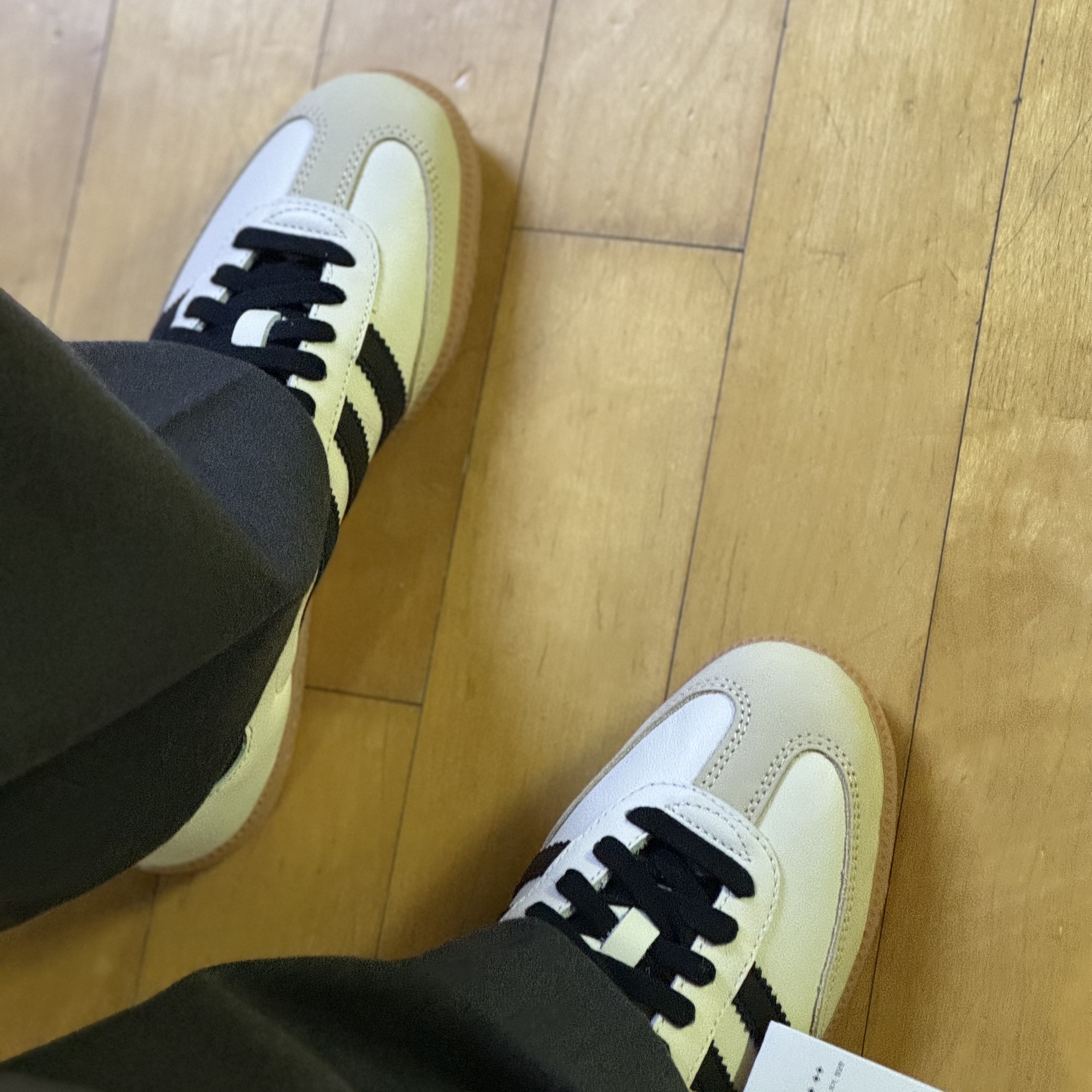 (W) Adidas Samba OG Cream White Core Black 착용 스타일