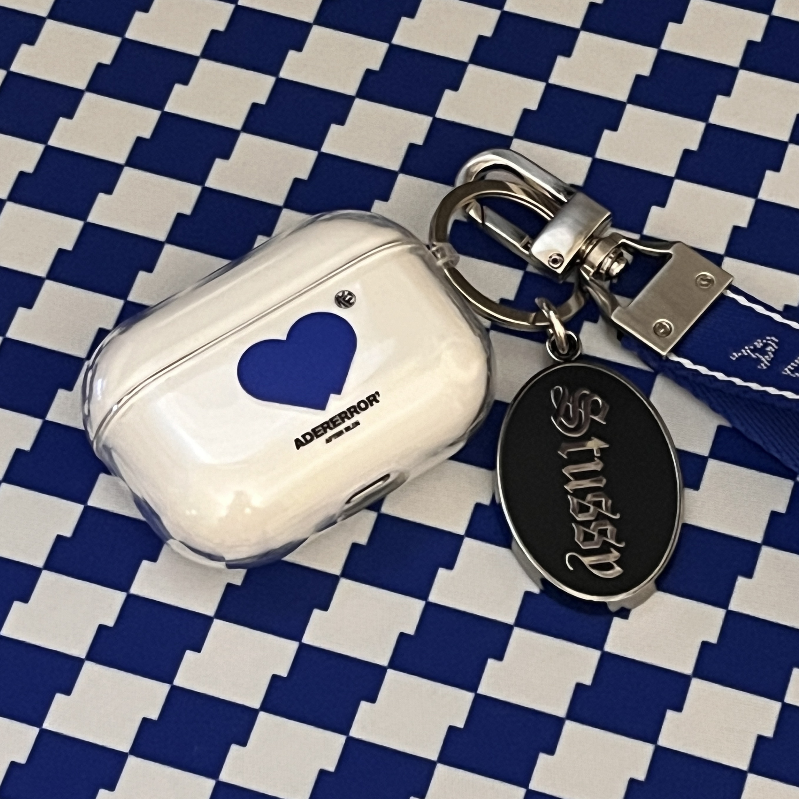 Apple Airpods 3rd Gen with MagSafe Charging Case (Korean Ver.), Ader Error Twin Heart AirPods Pro Case Clear 착용 스타일