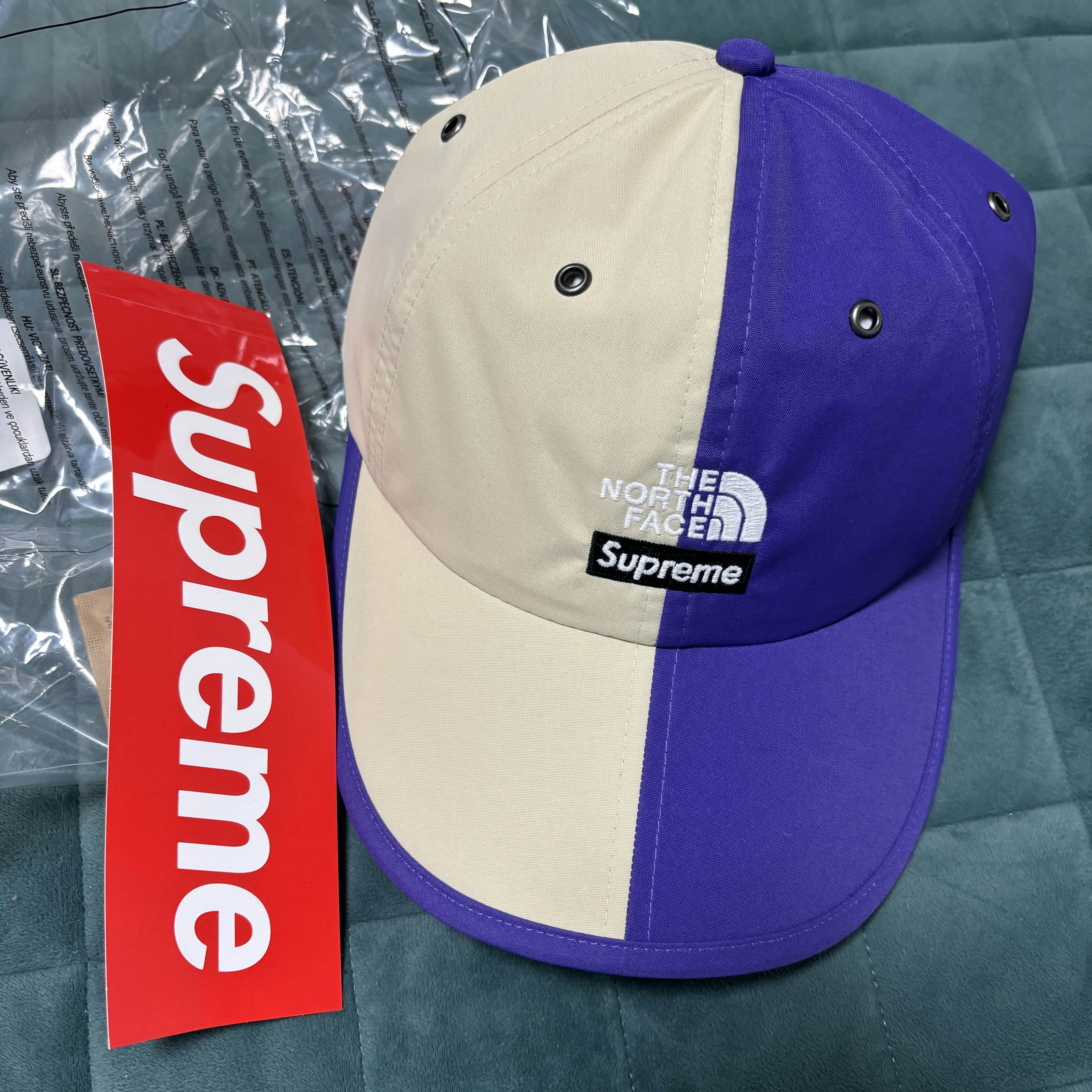 Supreme x The North Face Split 6-Panel Tan - 24SS 착용 스타일