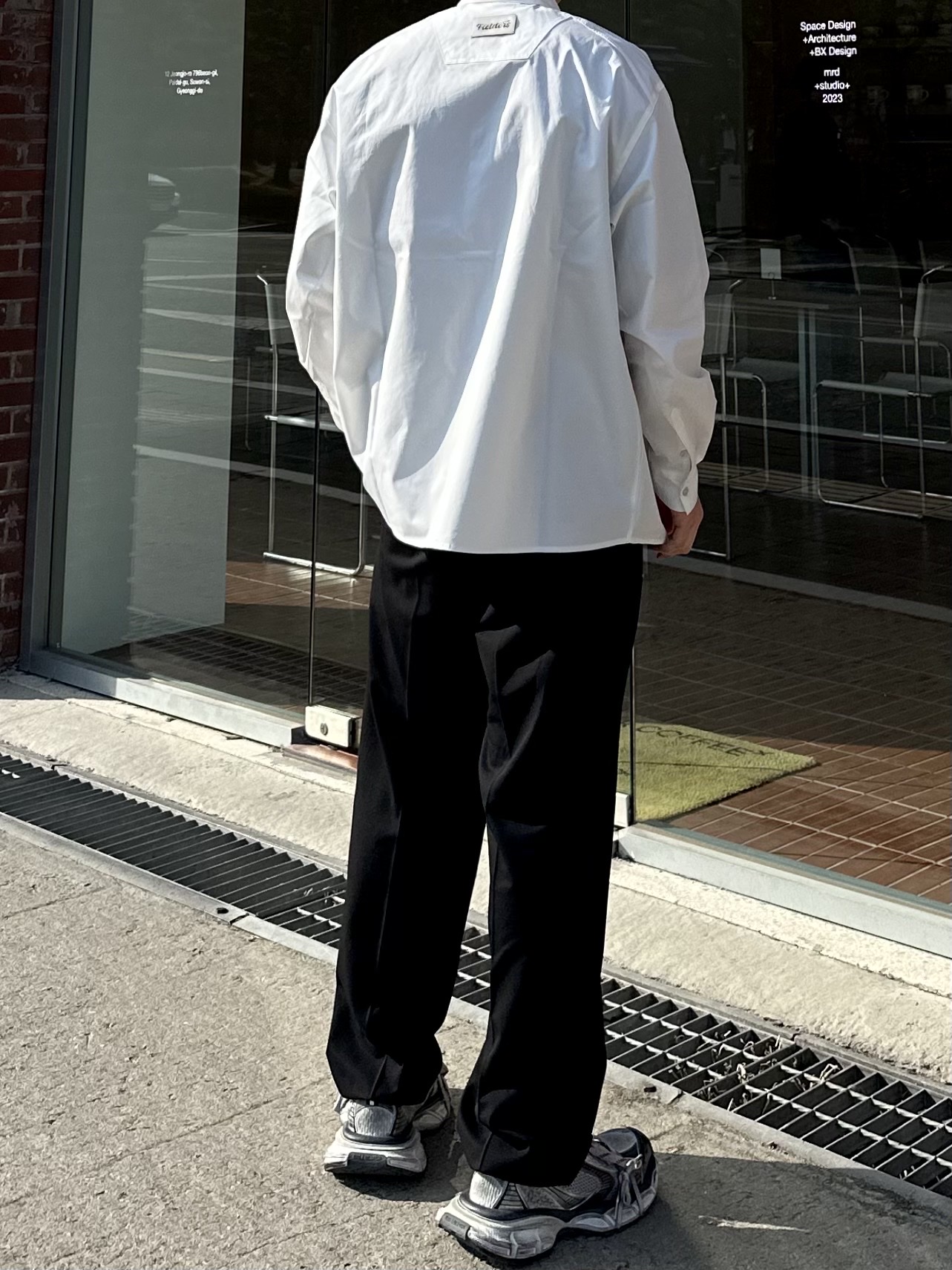 Balenciaga 3XL Sneakers Grey White Red 착용 스타일 - 3