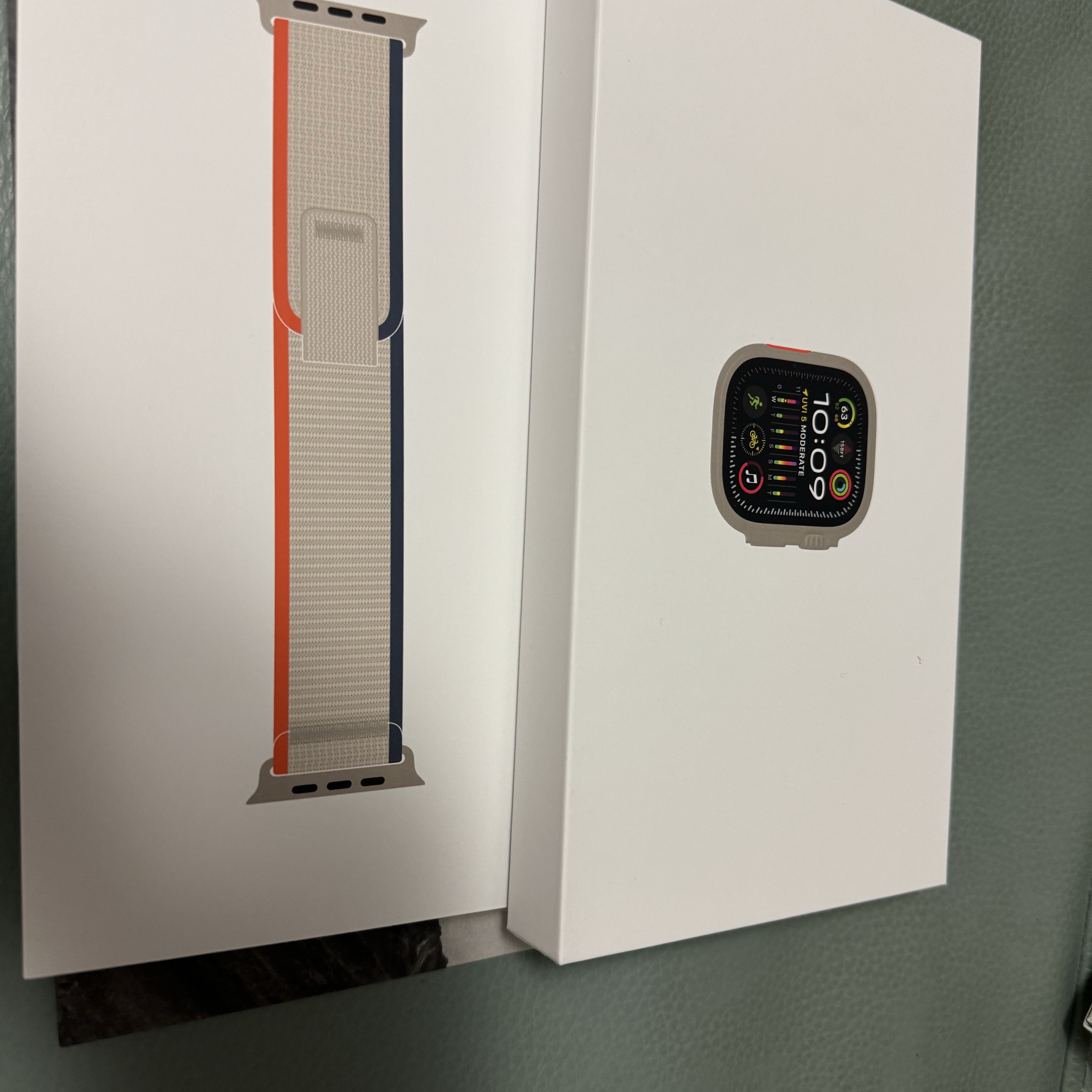 Apple Watch Ultra 2 49mm Titanium Case with Trail Loop M/L Orange Beige (Korean Ver.), Apple Watch Ultra 2 49mm Titanium Case with Trail Loop S/M Orange Beige (Korean Ver.) 착용 스타일 - 3
