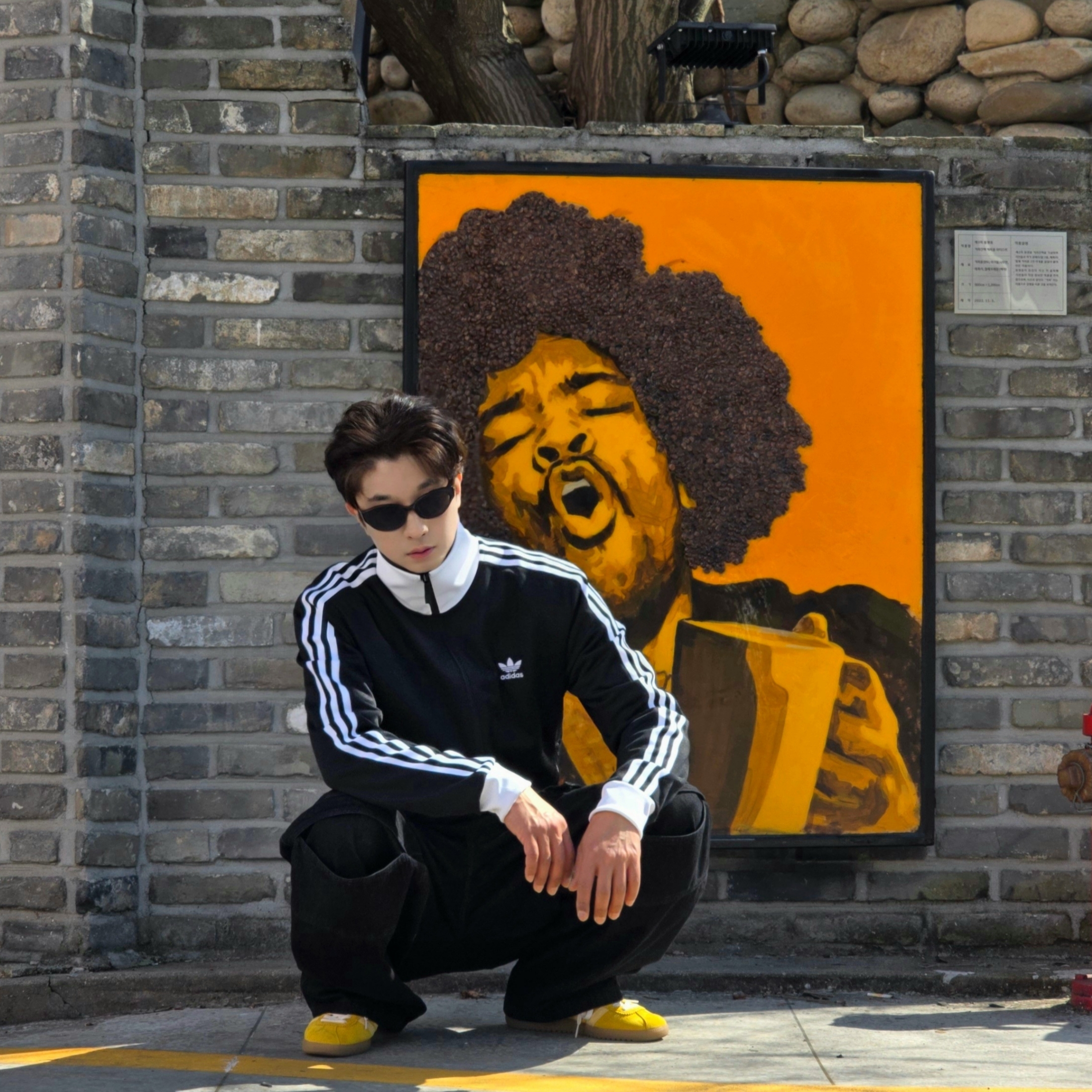 Adidas Adicolor Classics Beckenbauer Track Jacket Black - KR Sizing, Adidas Bermuda Bold Gold 착용 스타일 - 2